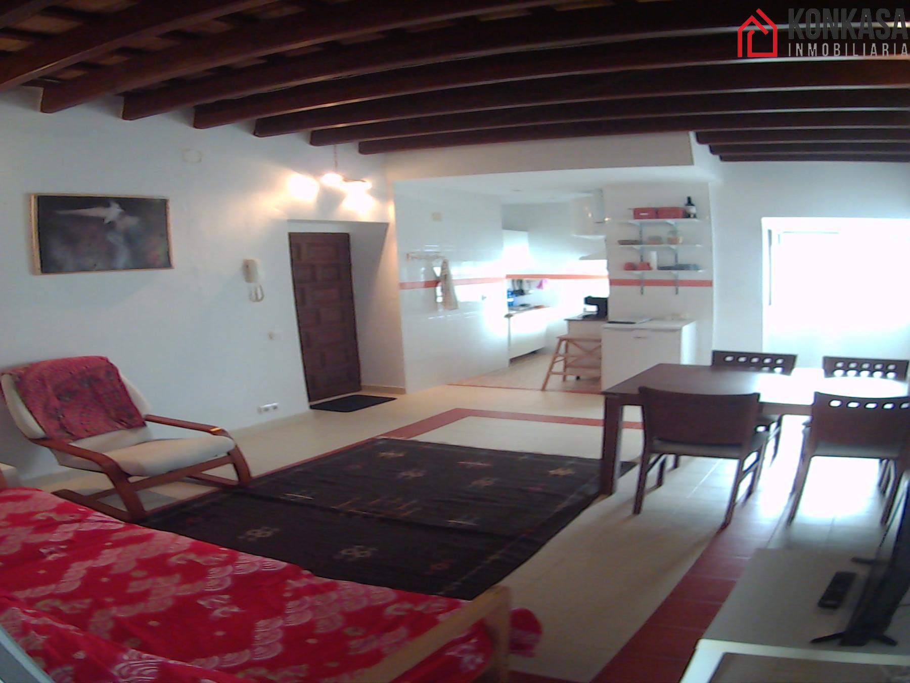 For sale of flat in Arcos de la Frontera