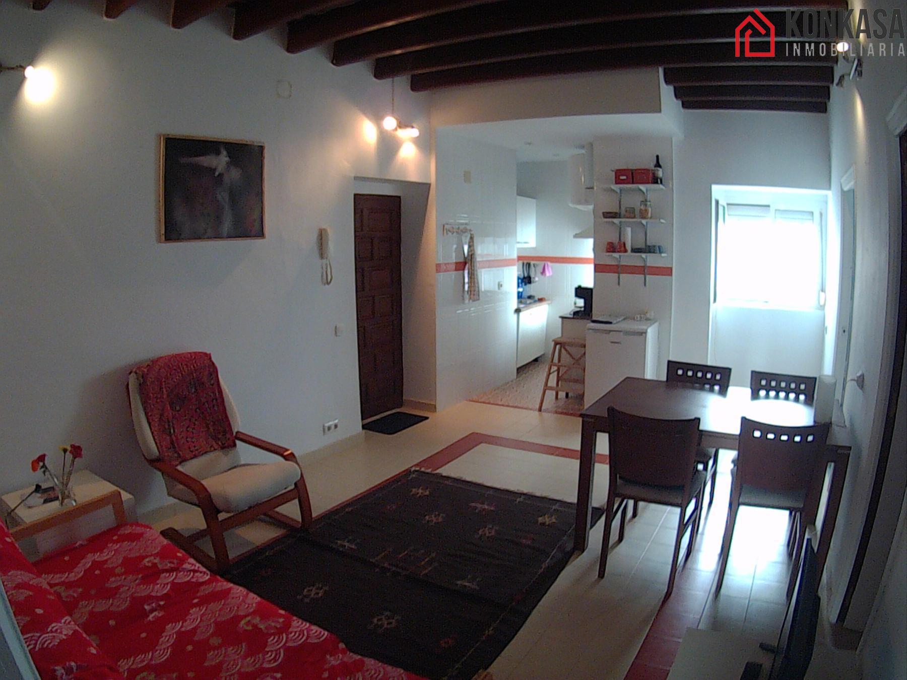 For sale of flat in Arcos de la Frontera