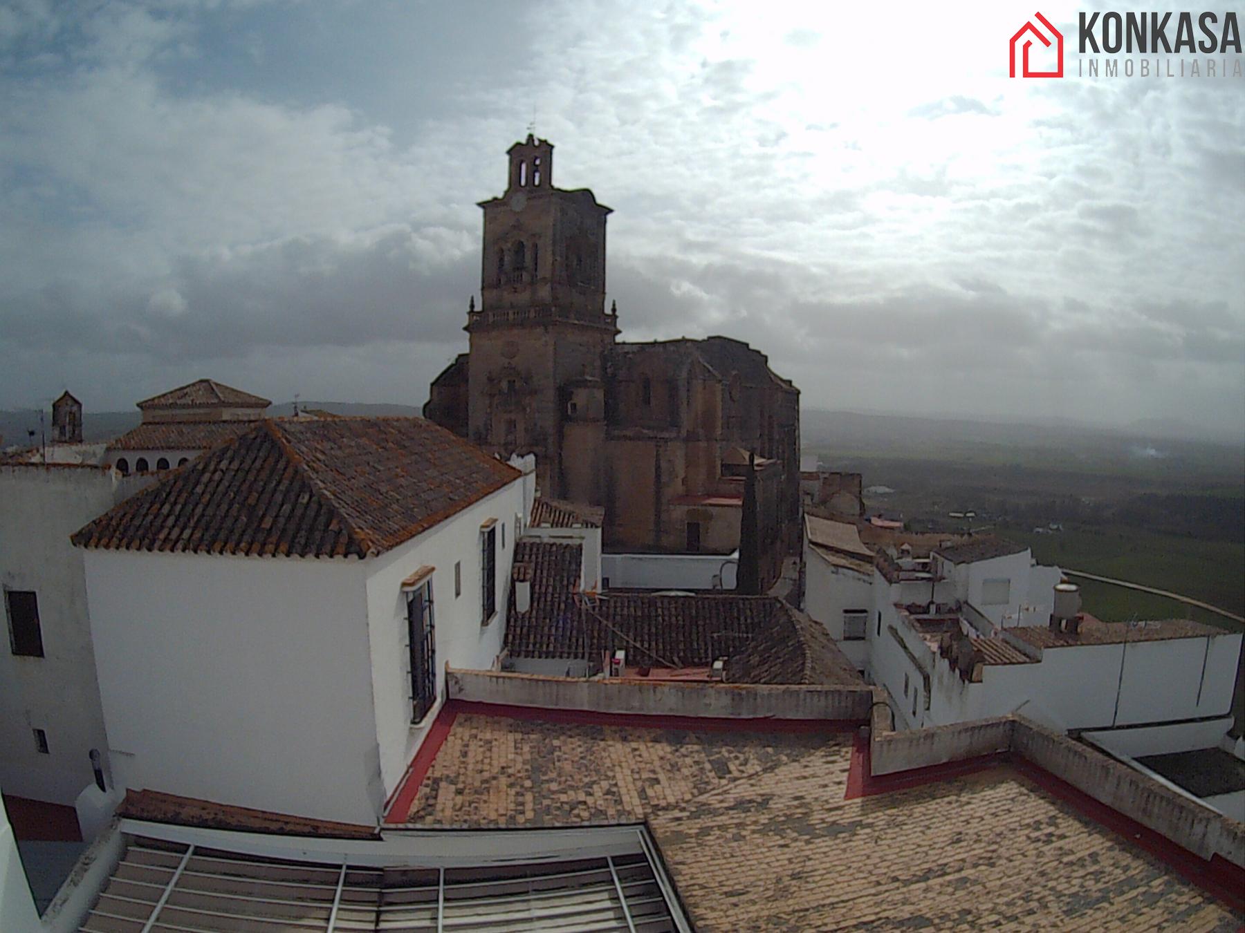 For sale of flat in Arcos de la Frontera