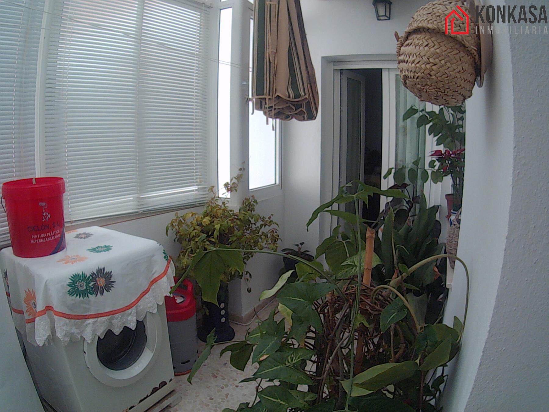 For sale of flat in Arcos de la Frontera