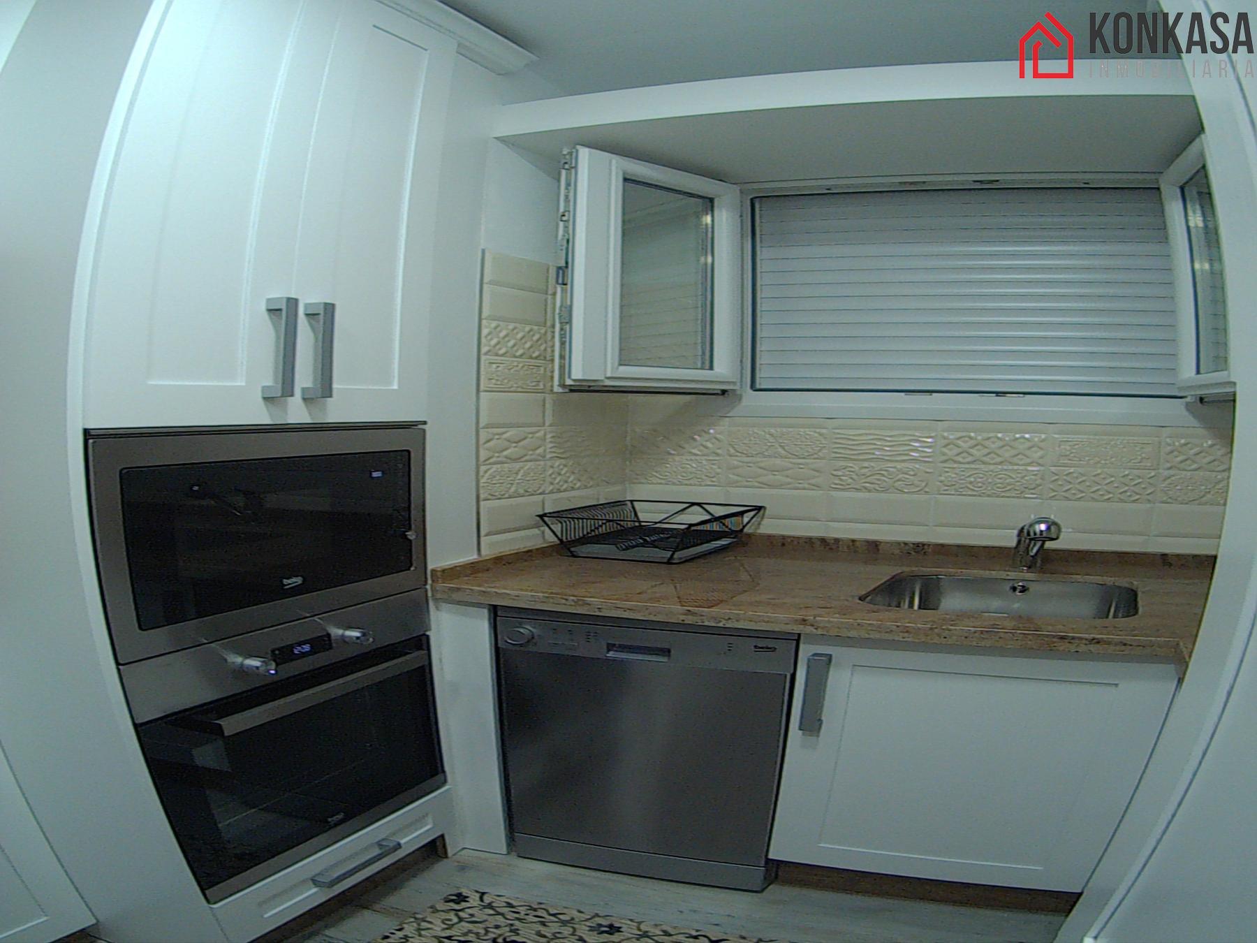For sale of flat in Arcos de la Frontera