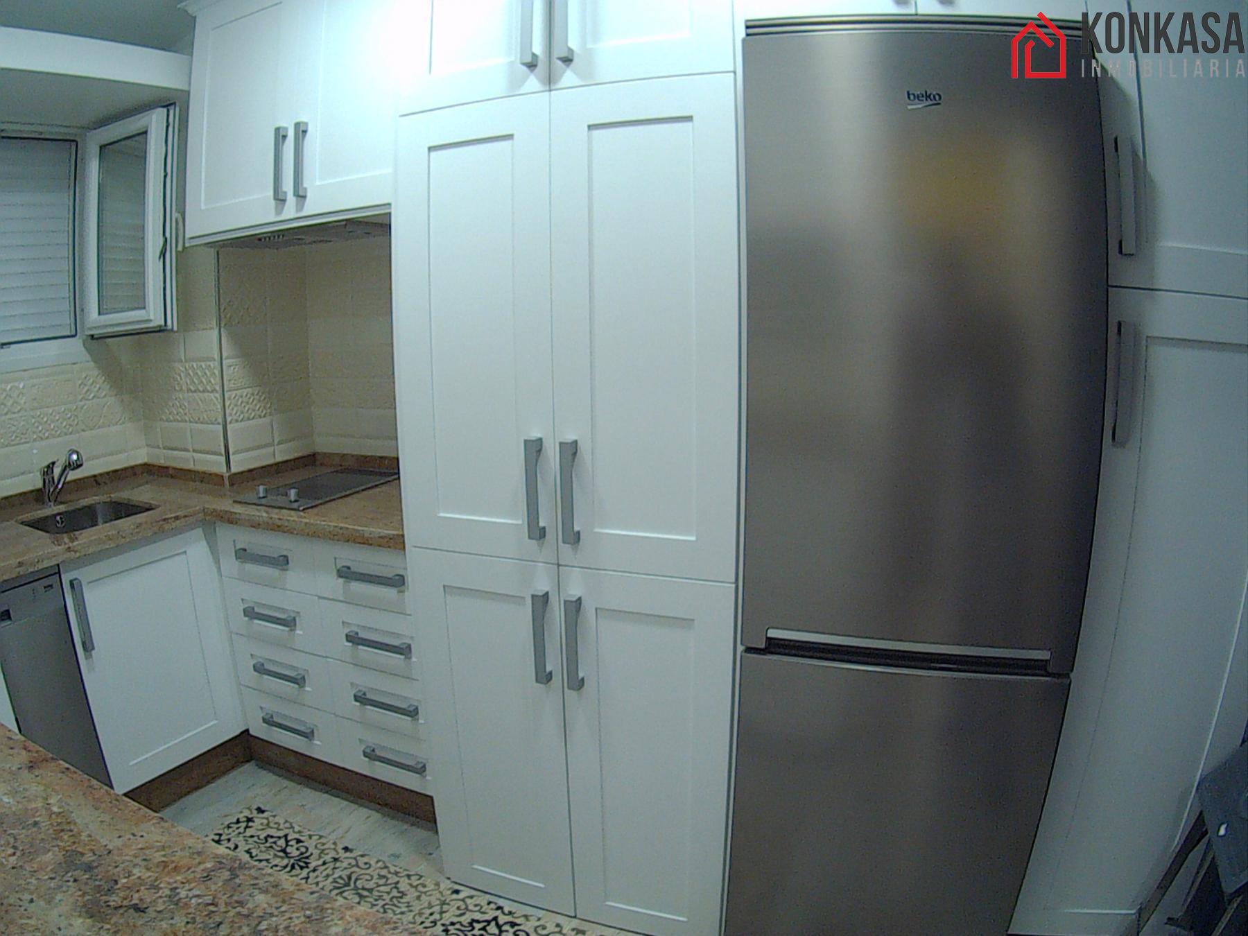 For sale of flat in Arcos de la Frontera