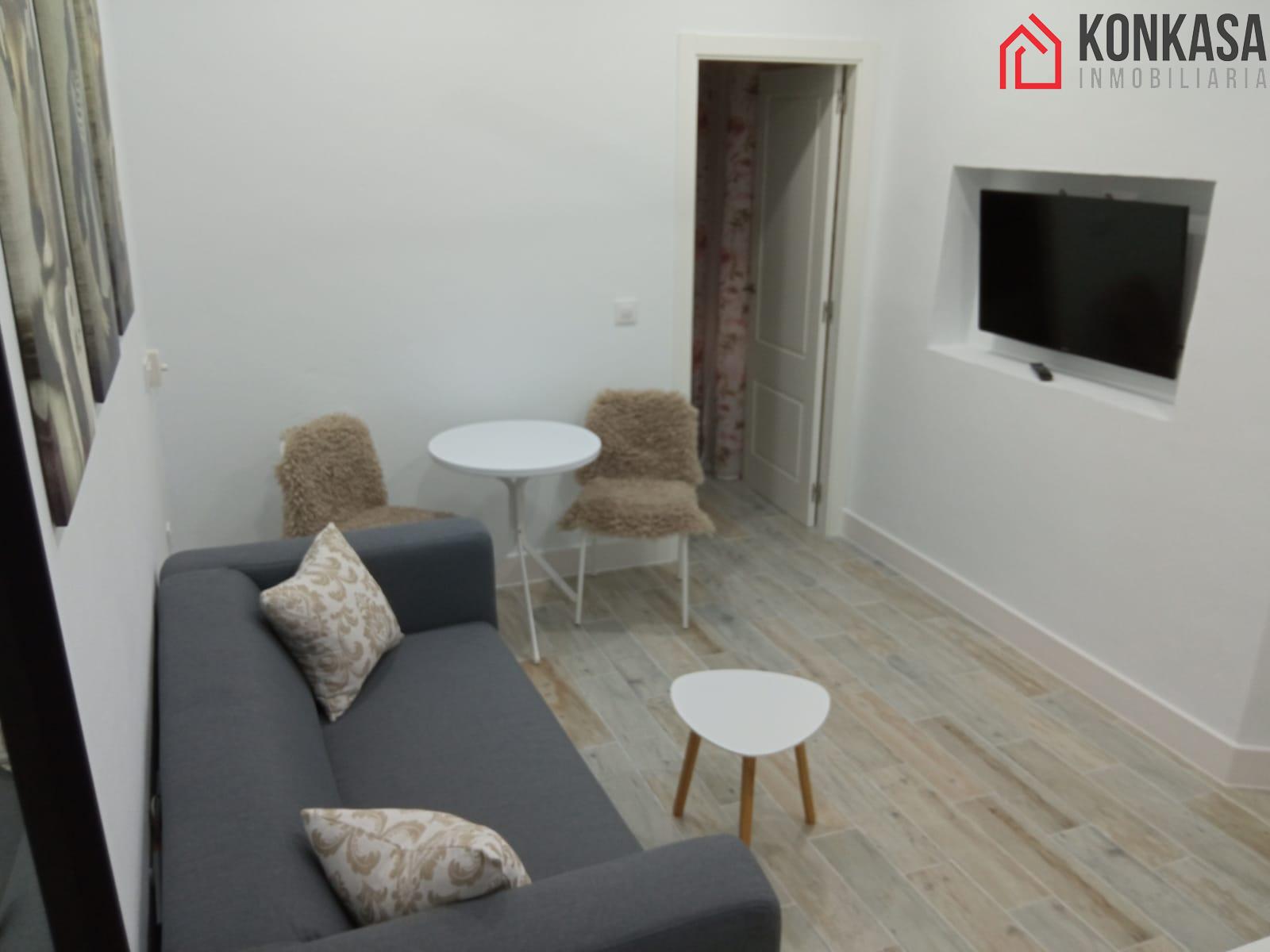 For sale of flat in Arcos de la Frontera