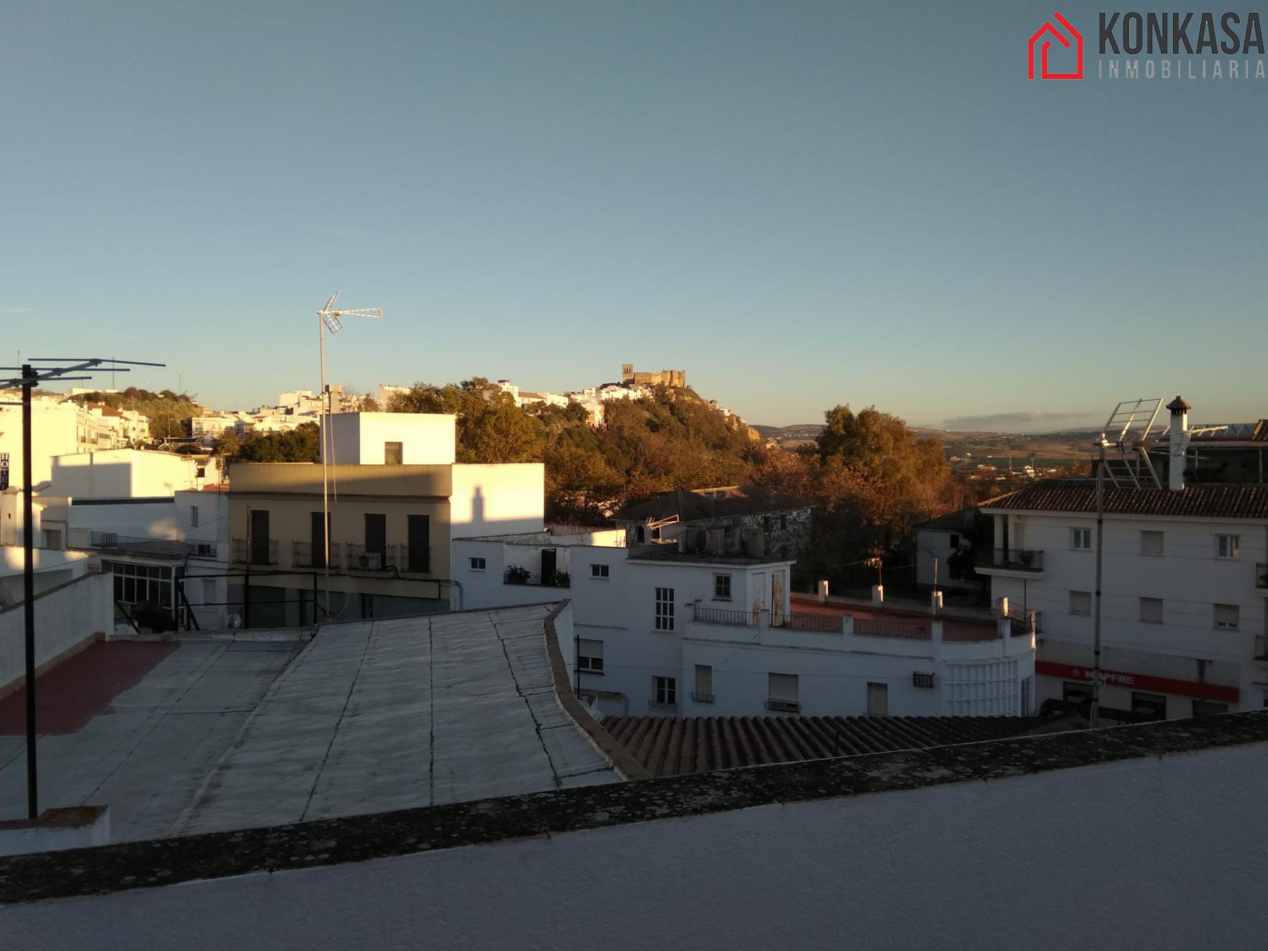 For sale of flat in Arcos de la Frontera