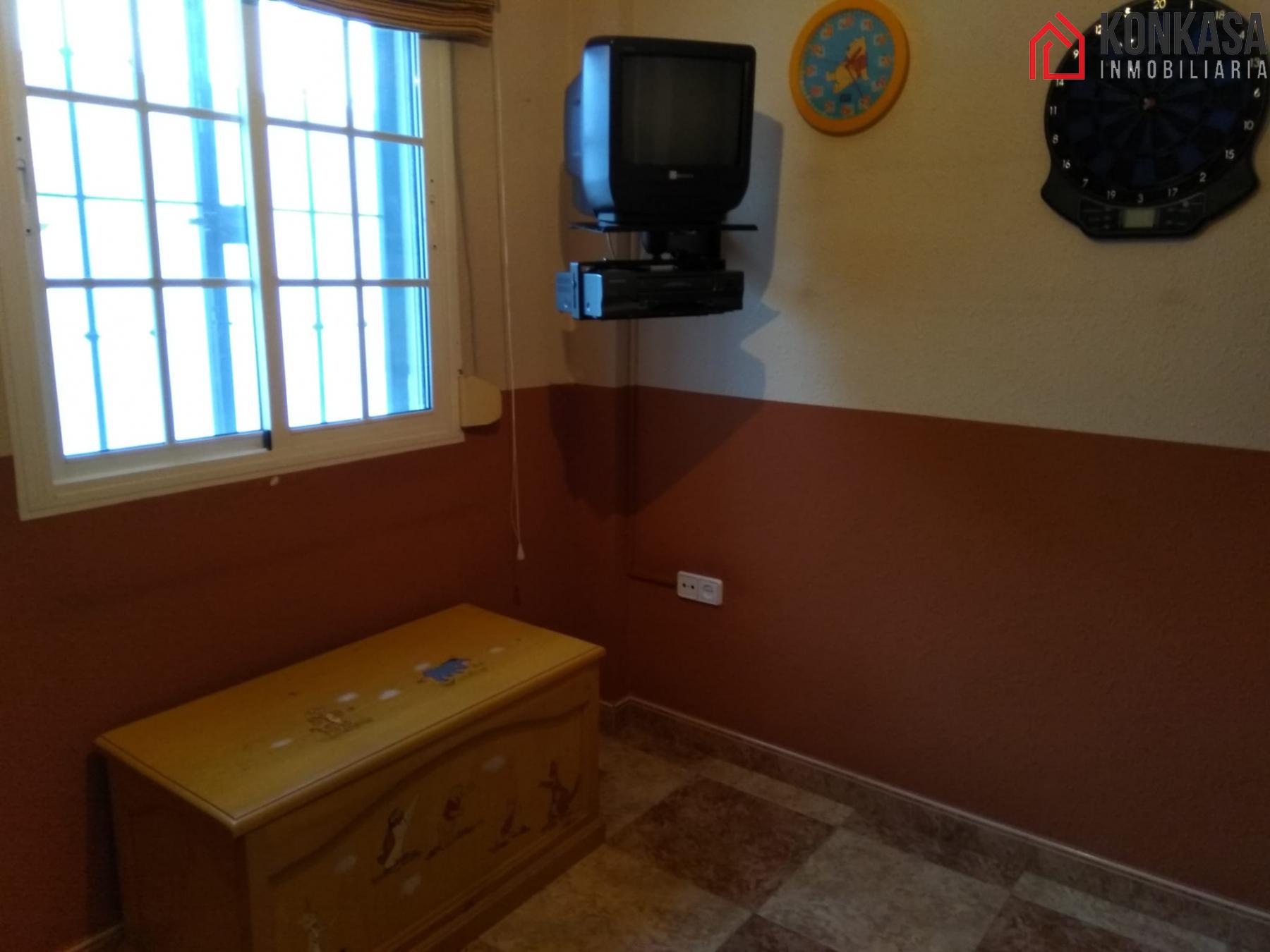 For sale of flat in Arcos de la Frontera