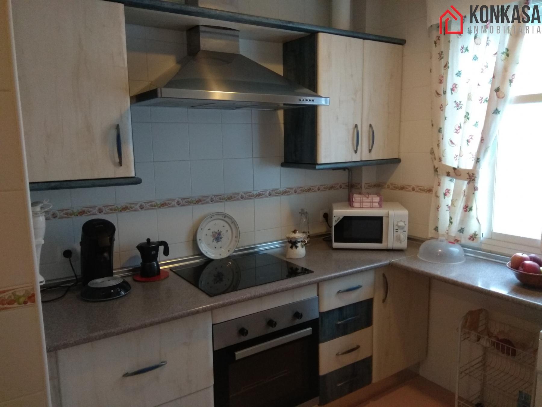 For sale of flat in Arcos de la Frontera