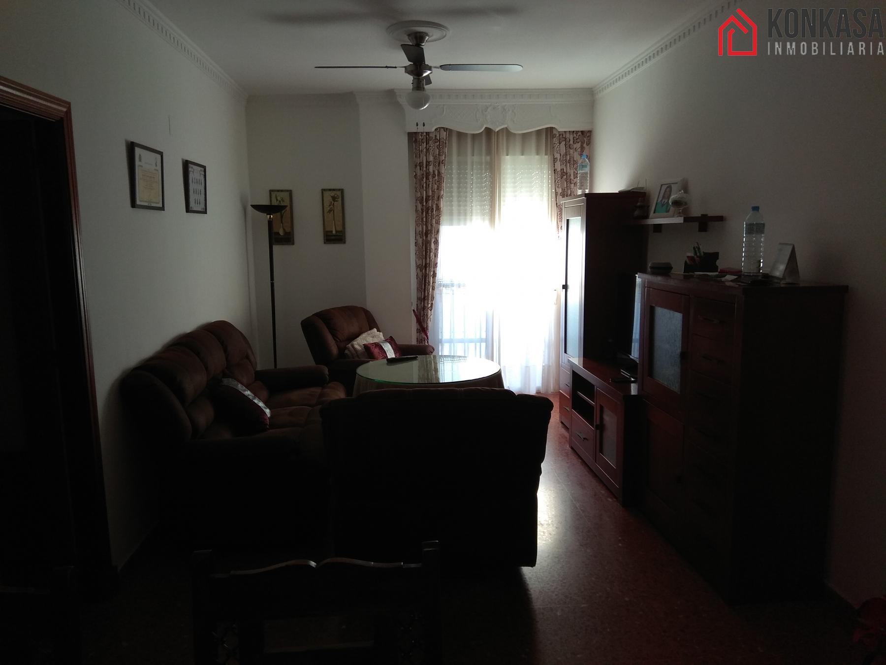 For sale of flat in Arcos de la Frontera