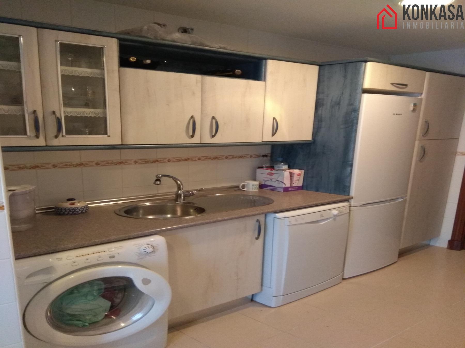 For sale of flat in Arcos de la Frontera