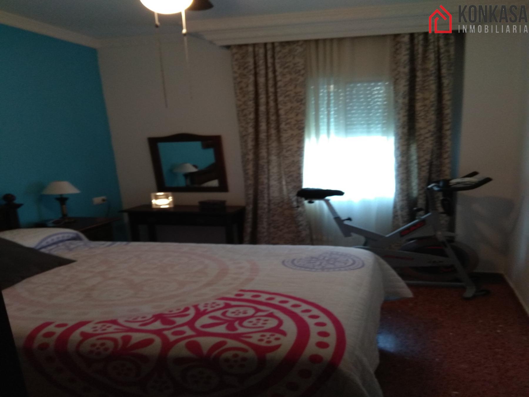 For sale of flat in Arcos de la Frontera
