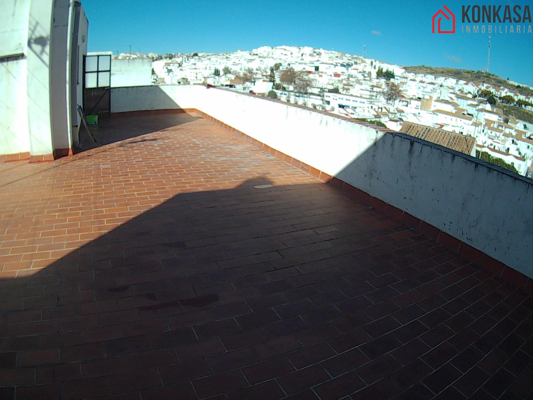 For sale of flat in Arcos de la Frontera