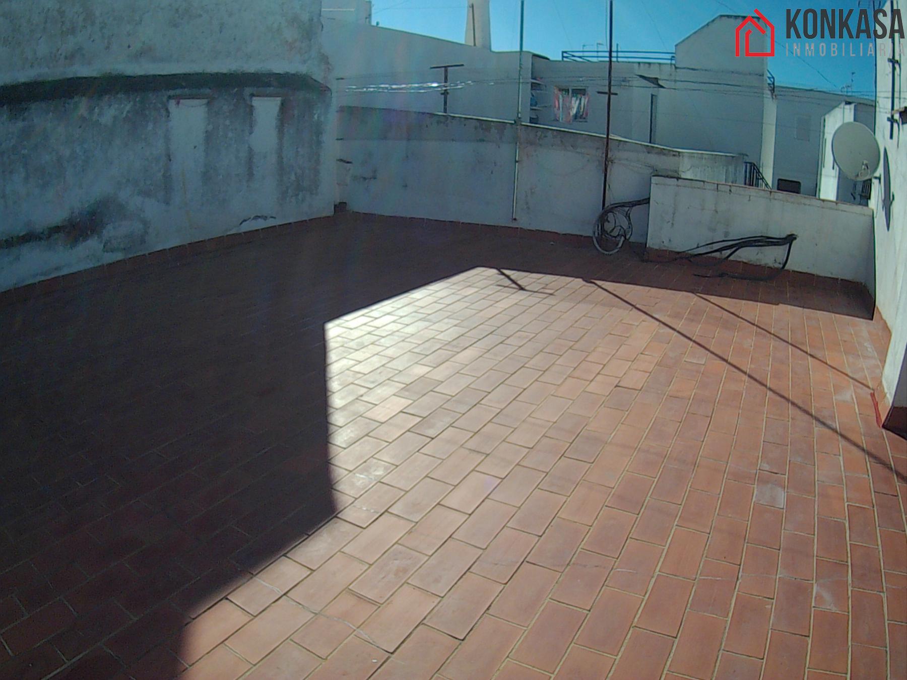 For sale of flat in Arcos de la Frontera