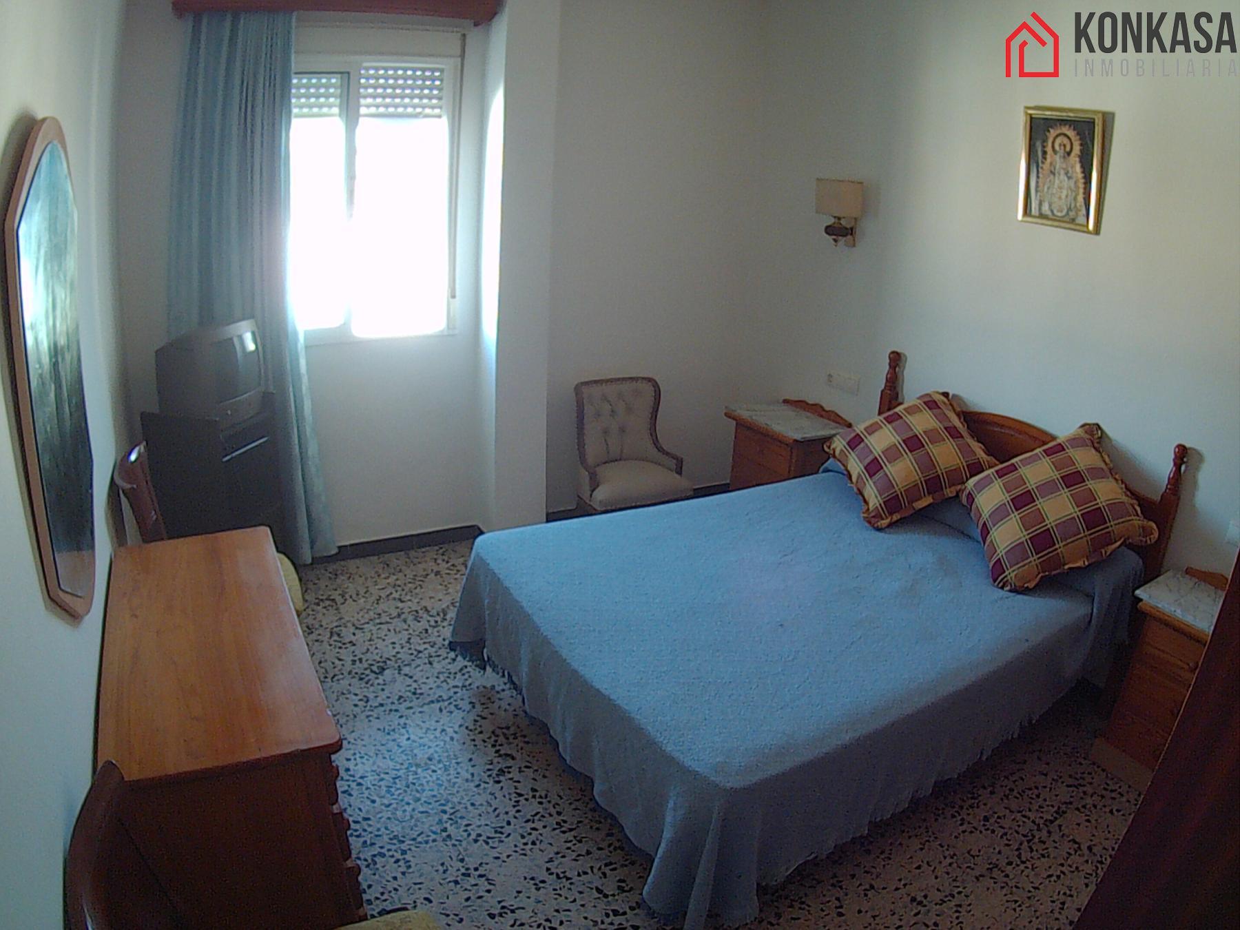 For sale of flat in Arcos de la Frontera