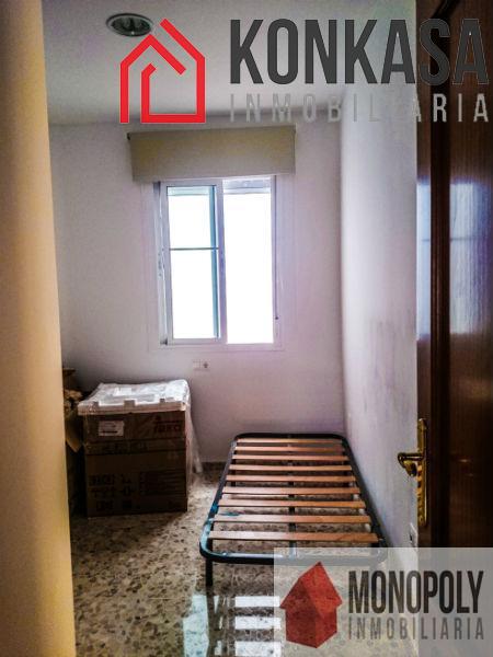 For sale of flat in Arcos de la Frontera