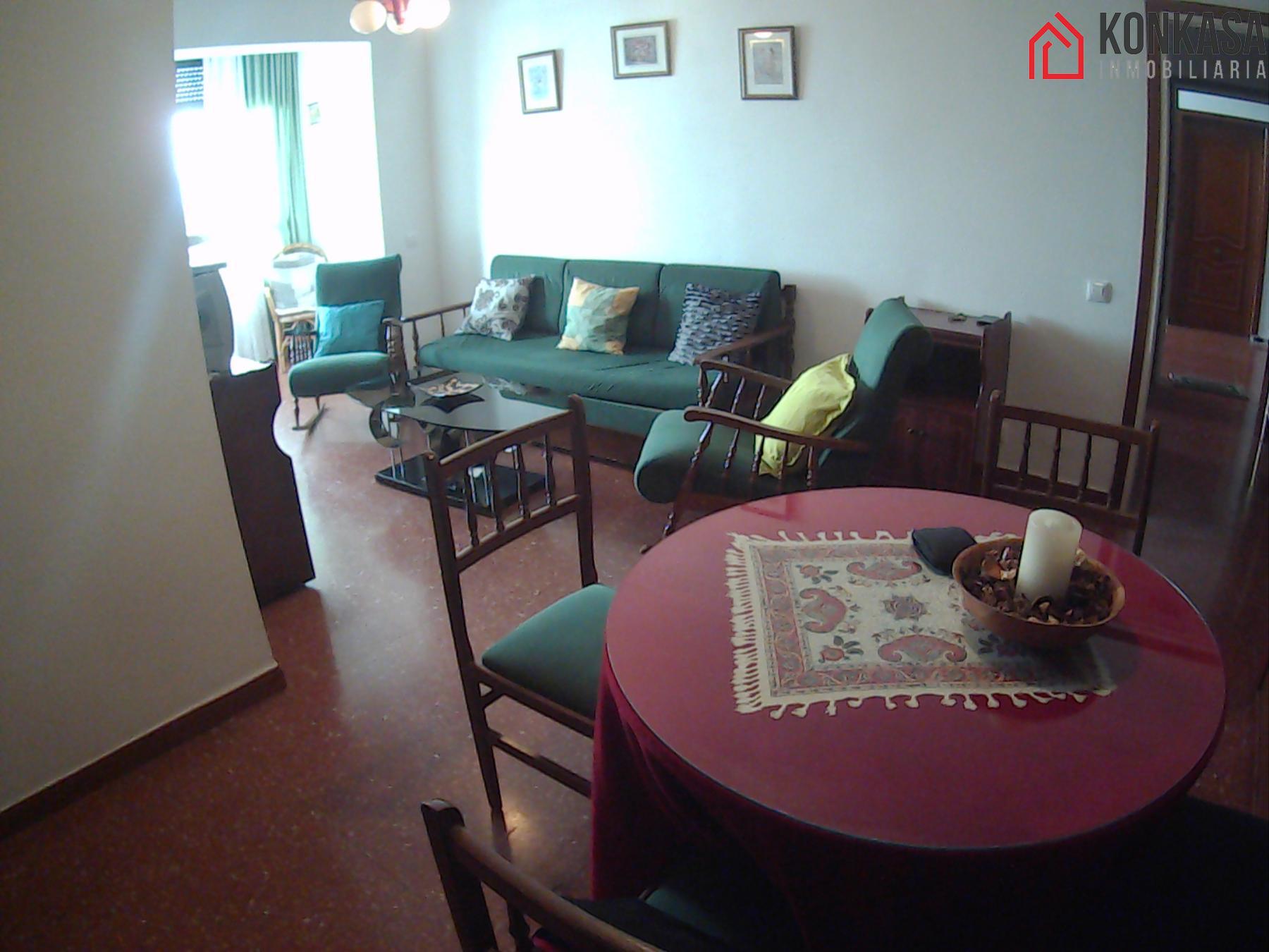 For sale of flat in Arcos de la Frontera