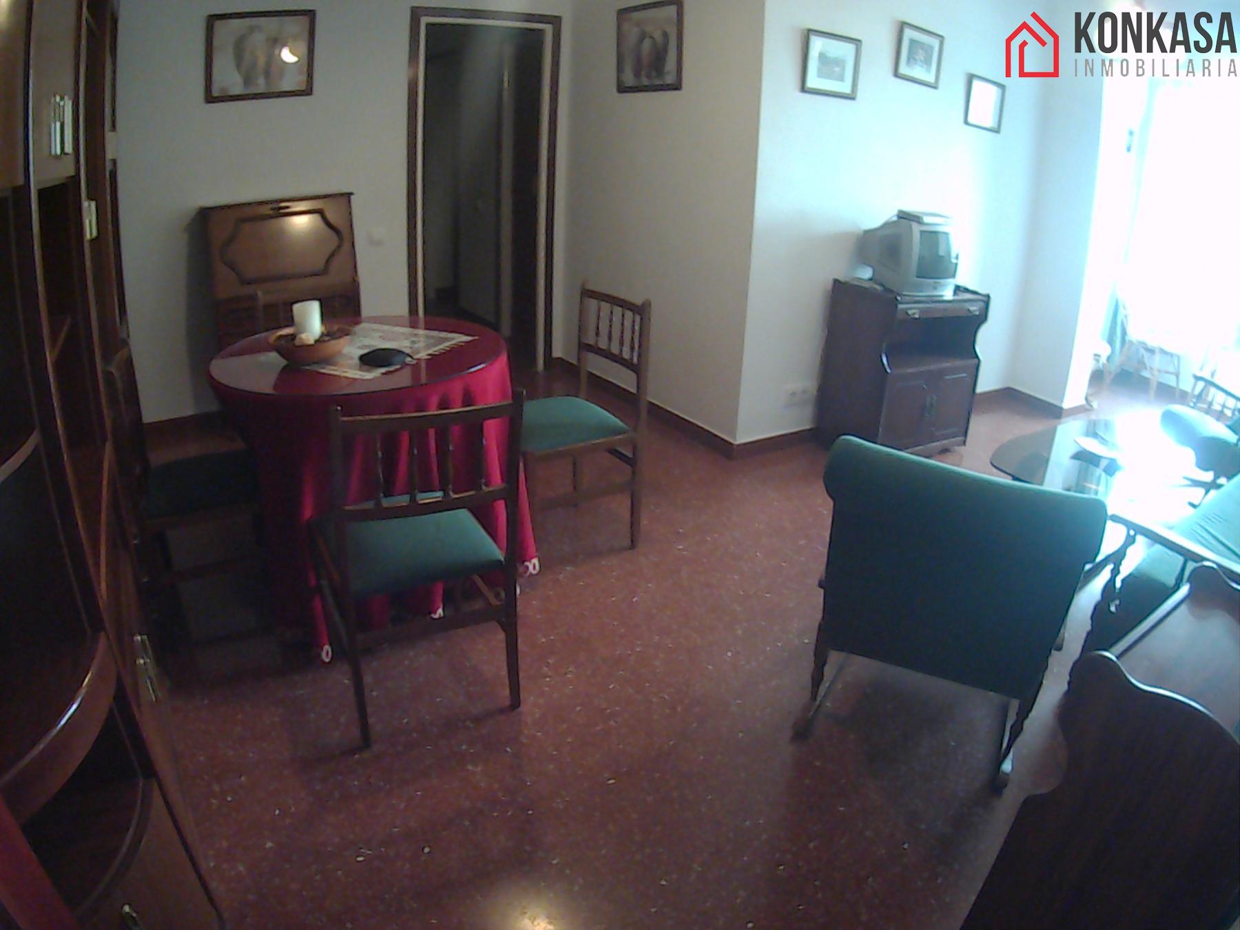 For sale of flat in Arcos de la Frontera