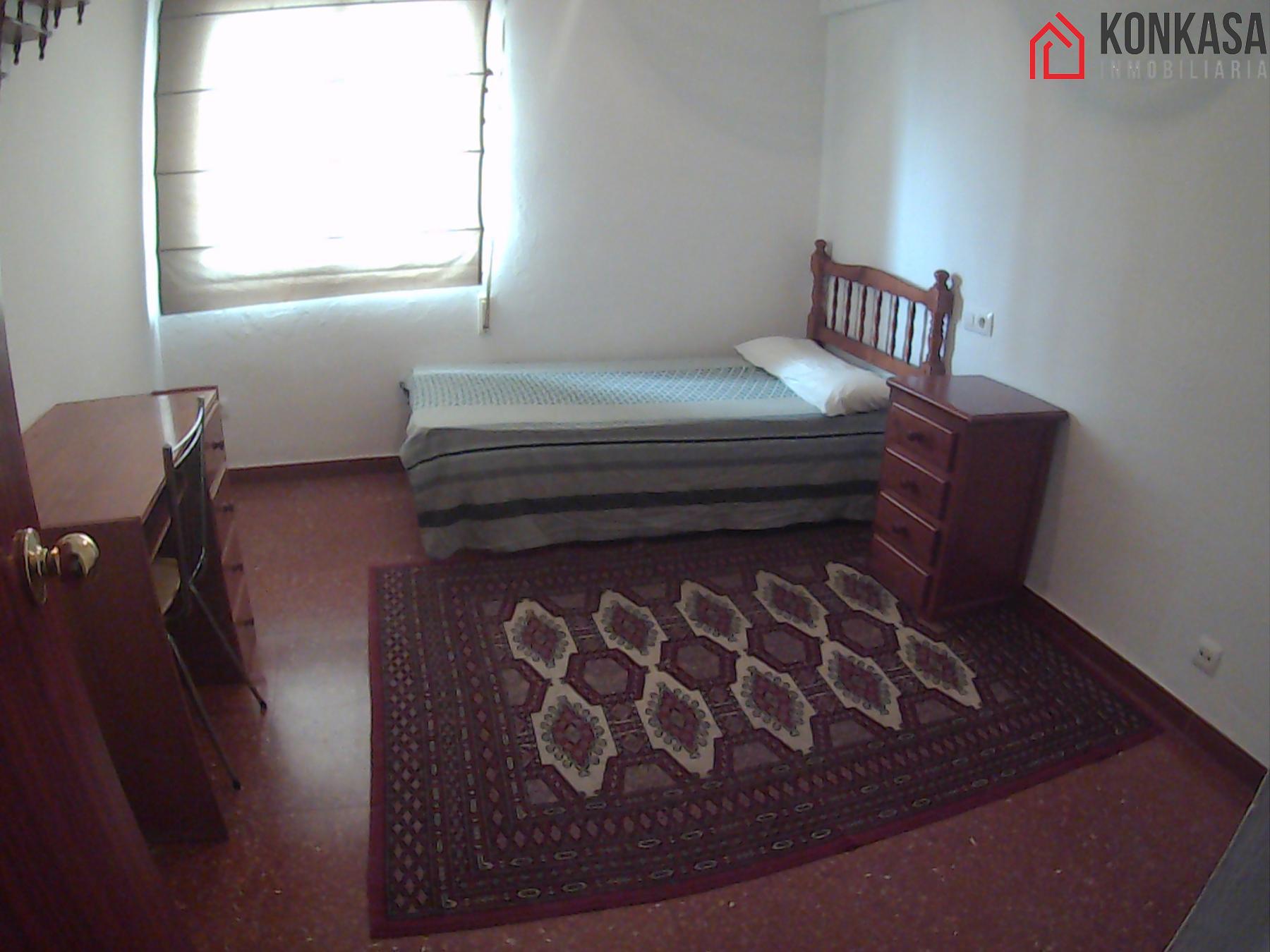 For sale of flat in Arcos de la Frontera