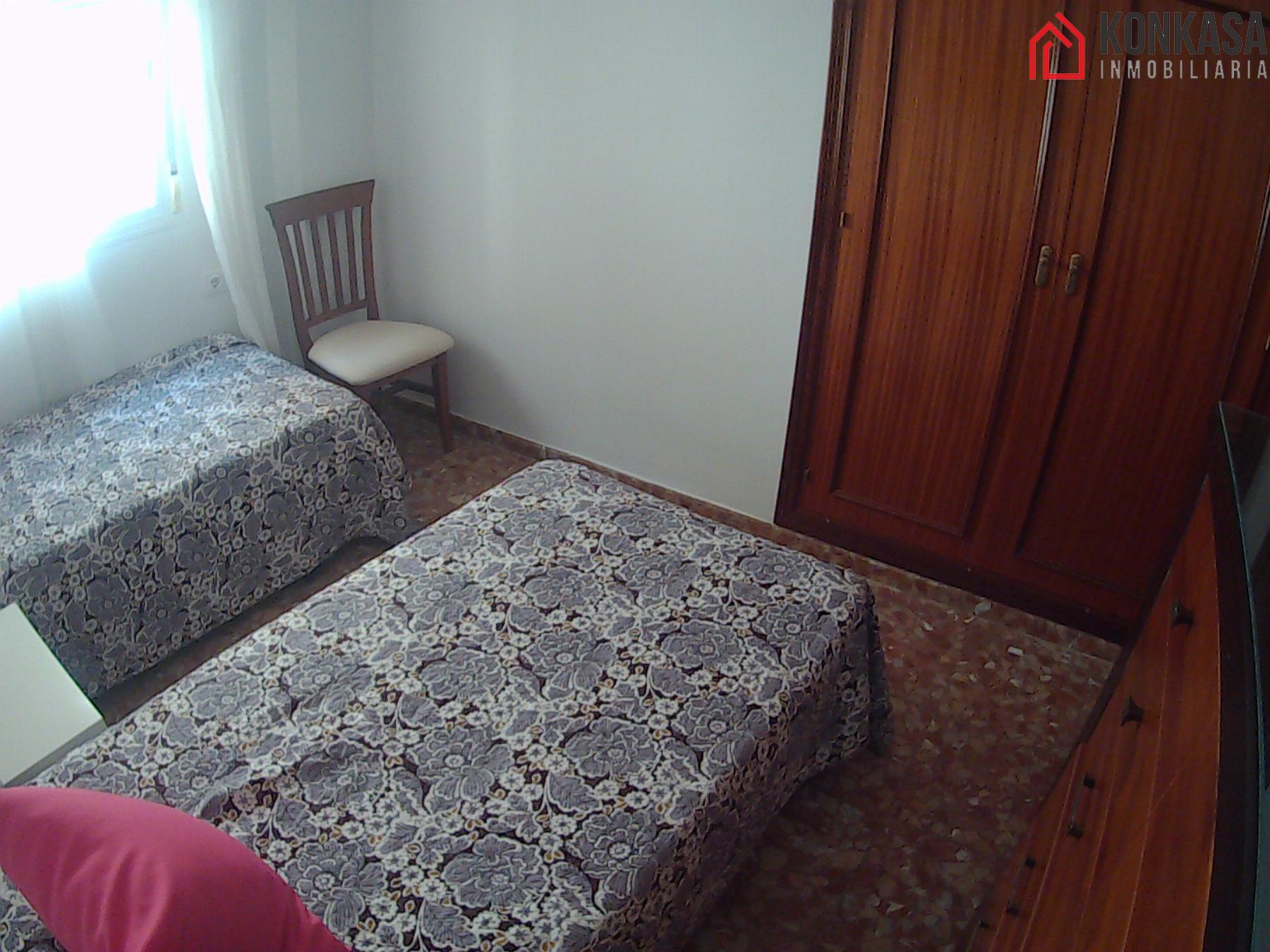 For sale of flat in Arcos de la Frontera