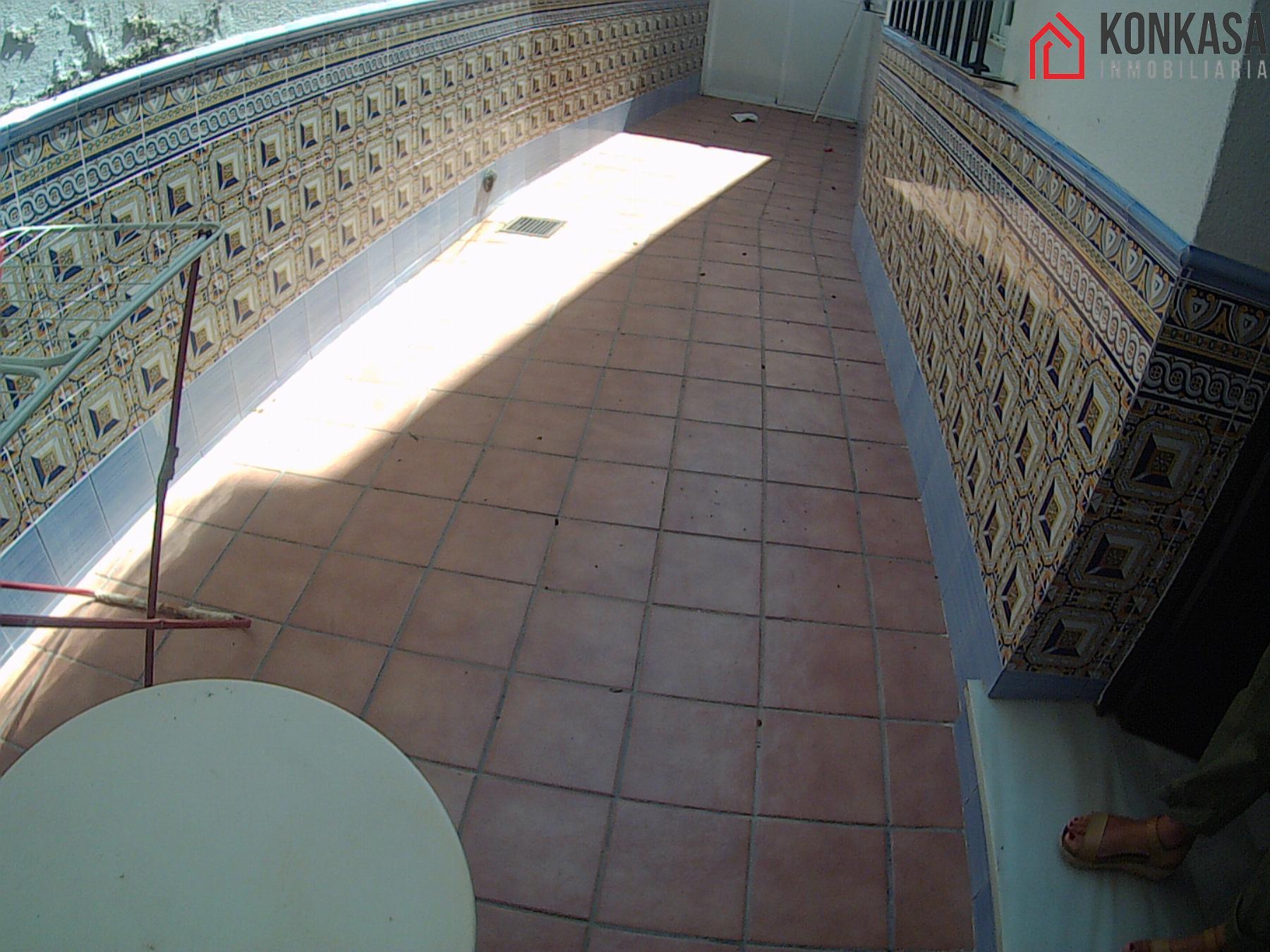 For sale of flat in Arcos de la Frontera