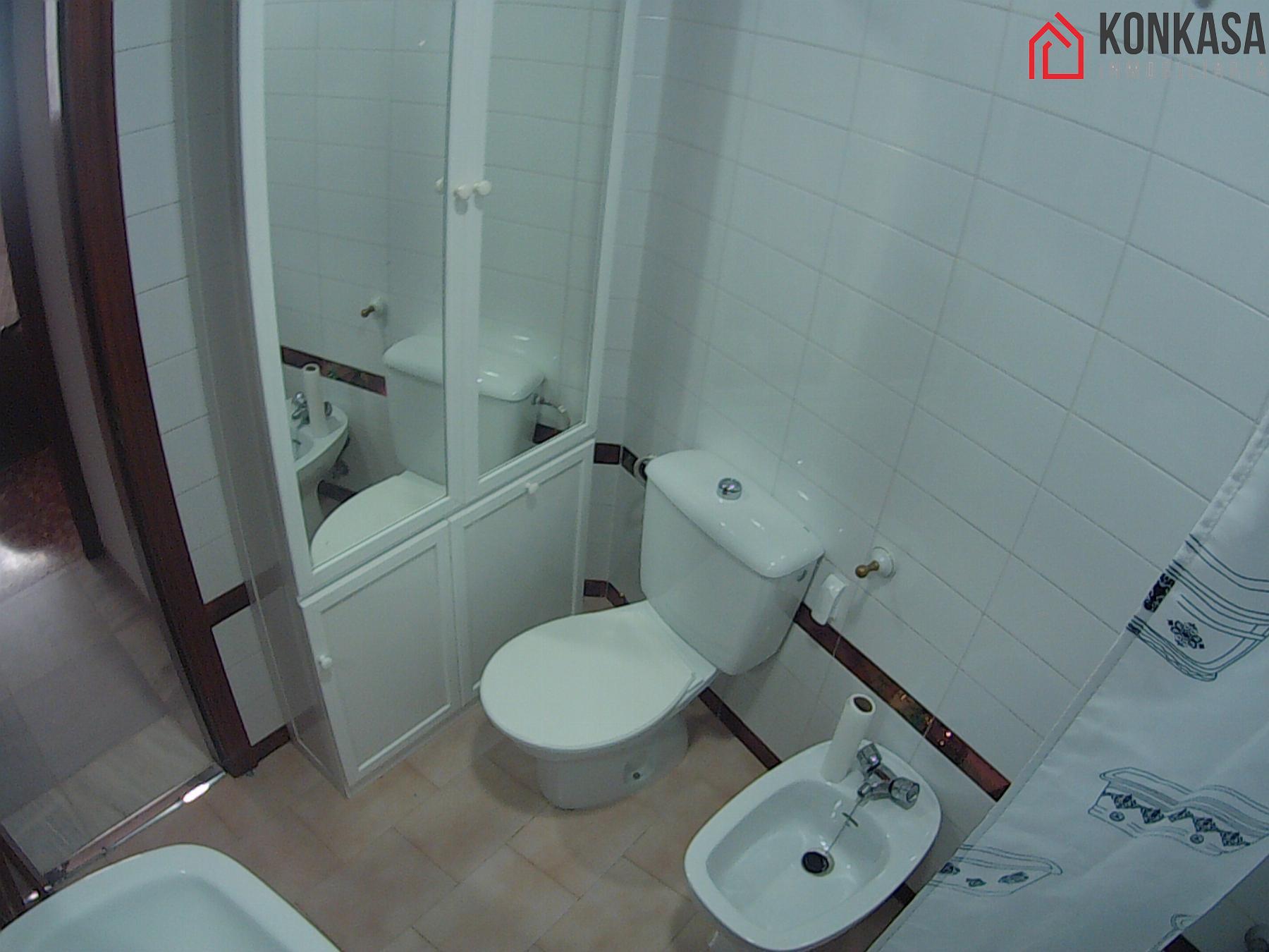 For sale of flat in Arcos de la Frontera