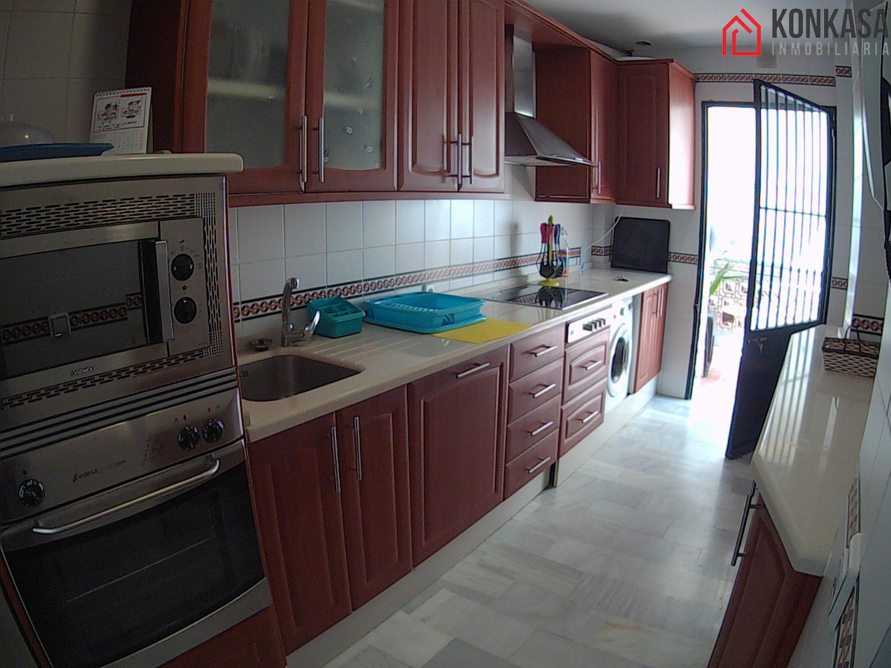 For sale of flat in Arcos de la Frontera