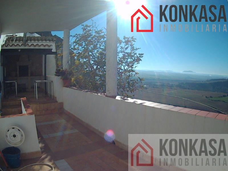 For sale of flat in Arcos de la Frontera