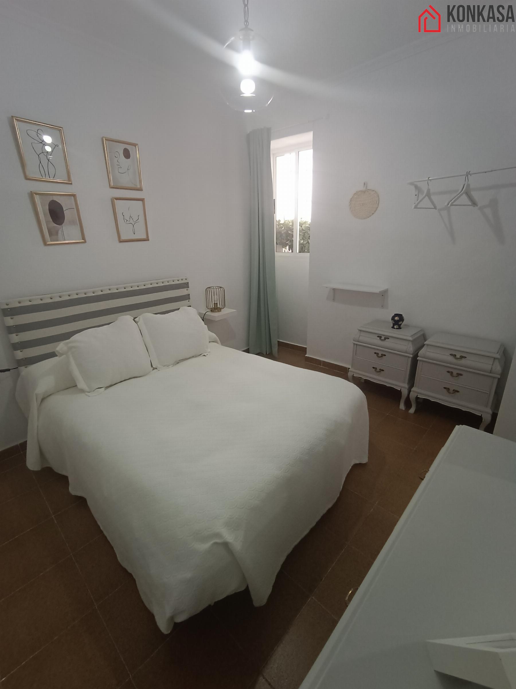 For sale of flat in Arcos de la Frontera