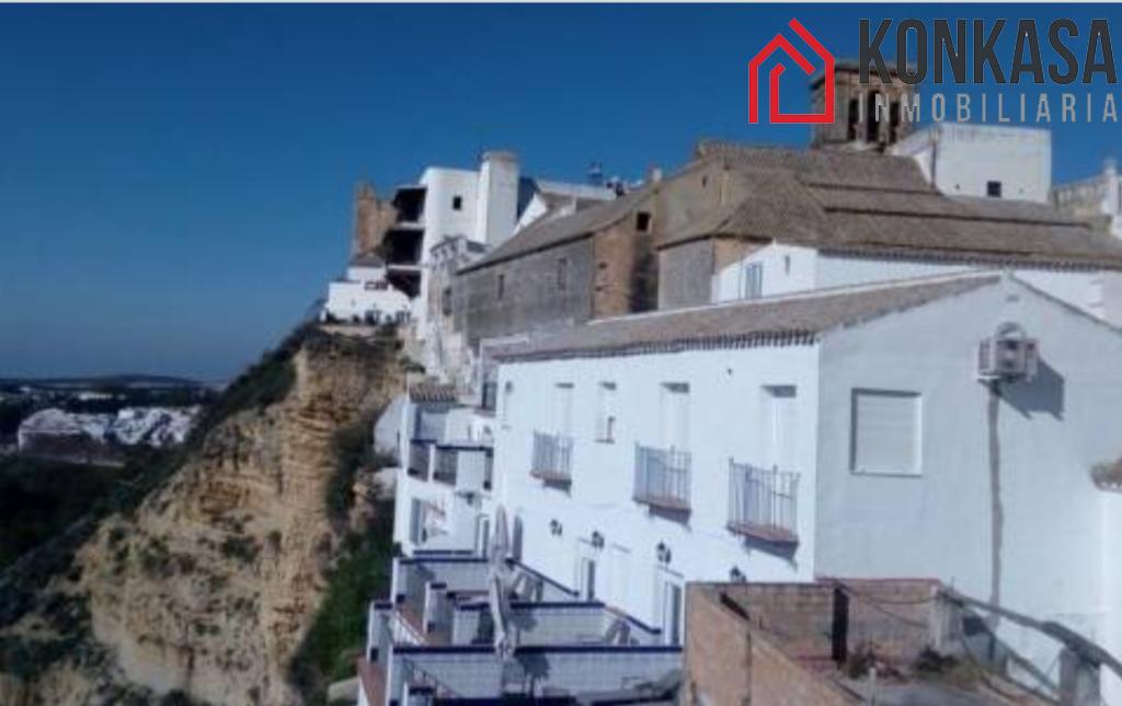 For sale of flat in Arcos de la Frontera