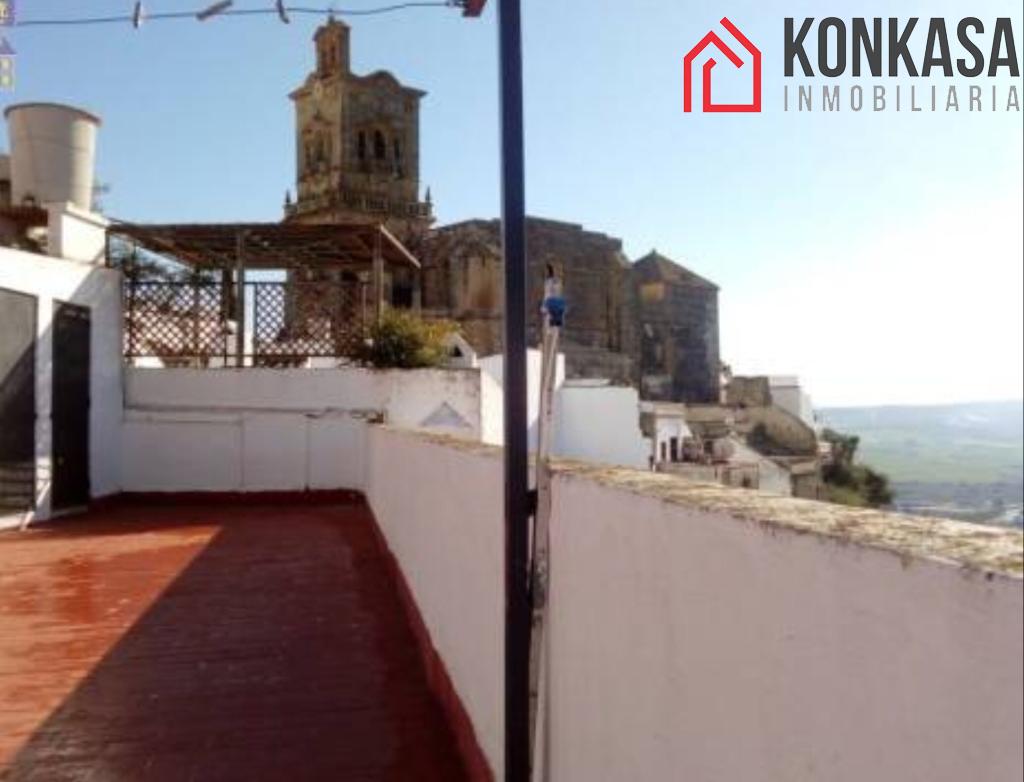 For sale of flat in Arcos de la Frontera