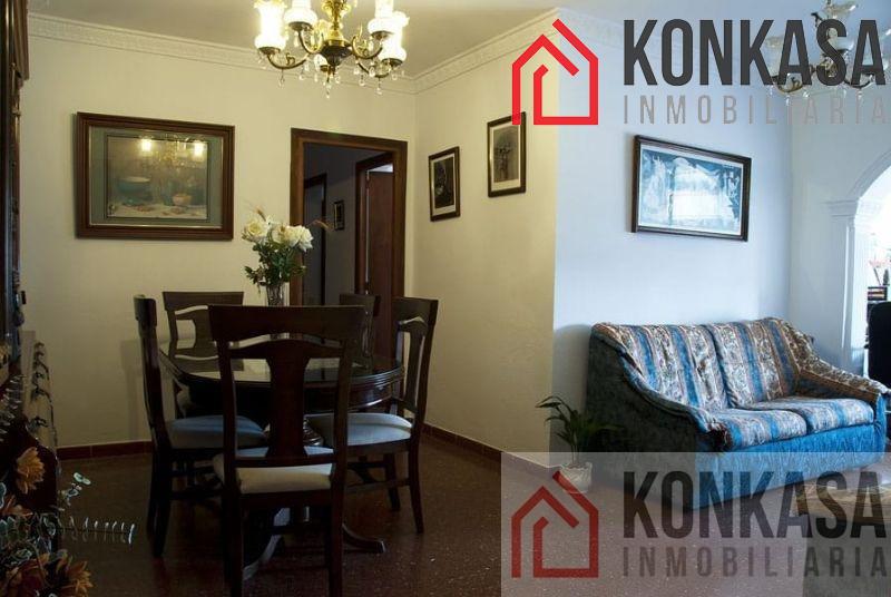 For sale of flat in Arcos de la Frontera