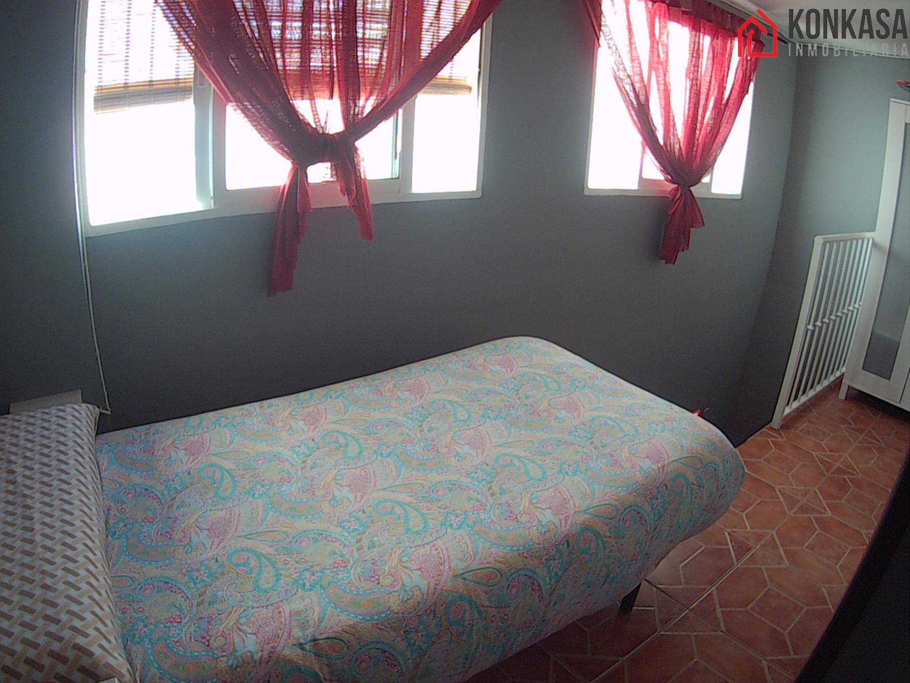 For sale of flat in Arcos de la Frontera
