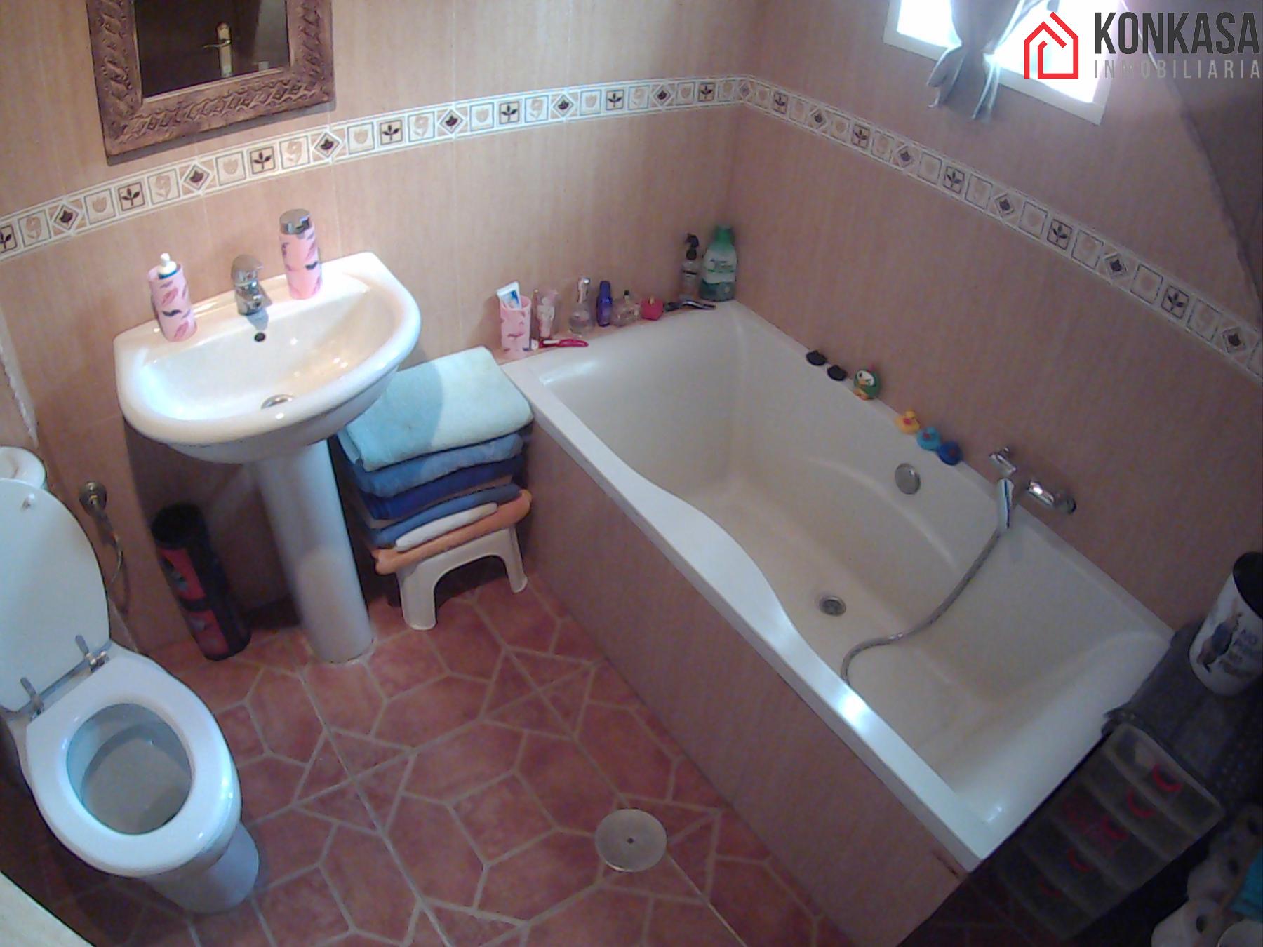 For sale of flat in Arcos de la Frontera