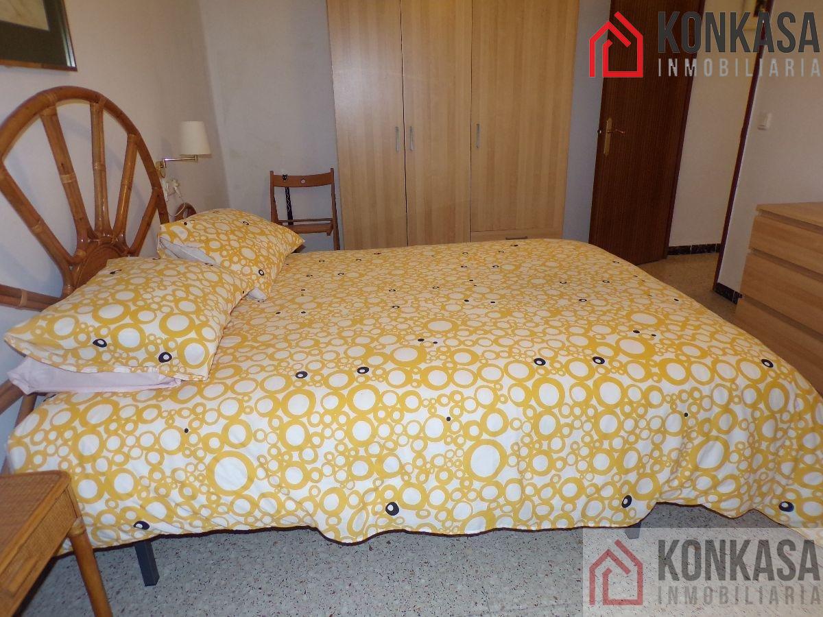 For sale of flat in Arcos de la Frontera