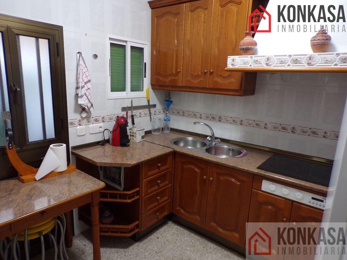For sale of flat in Arcos de la Frontera