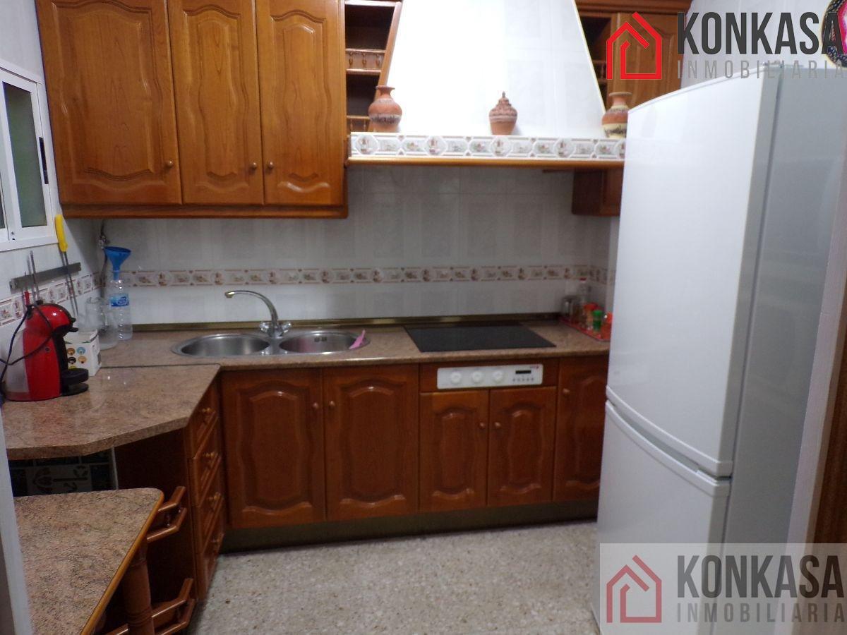 For sale of flat in Arcos de la Frontera