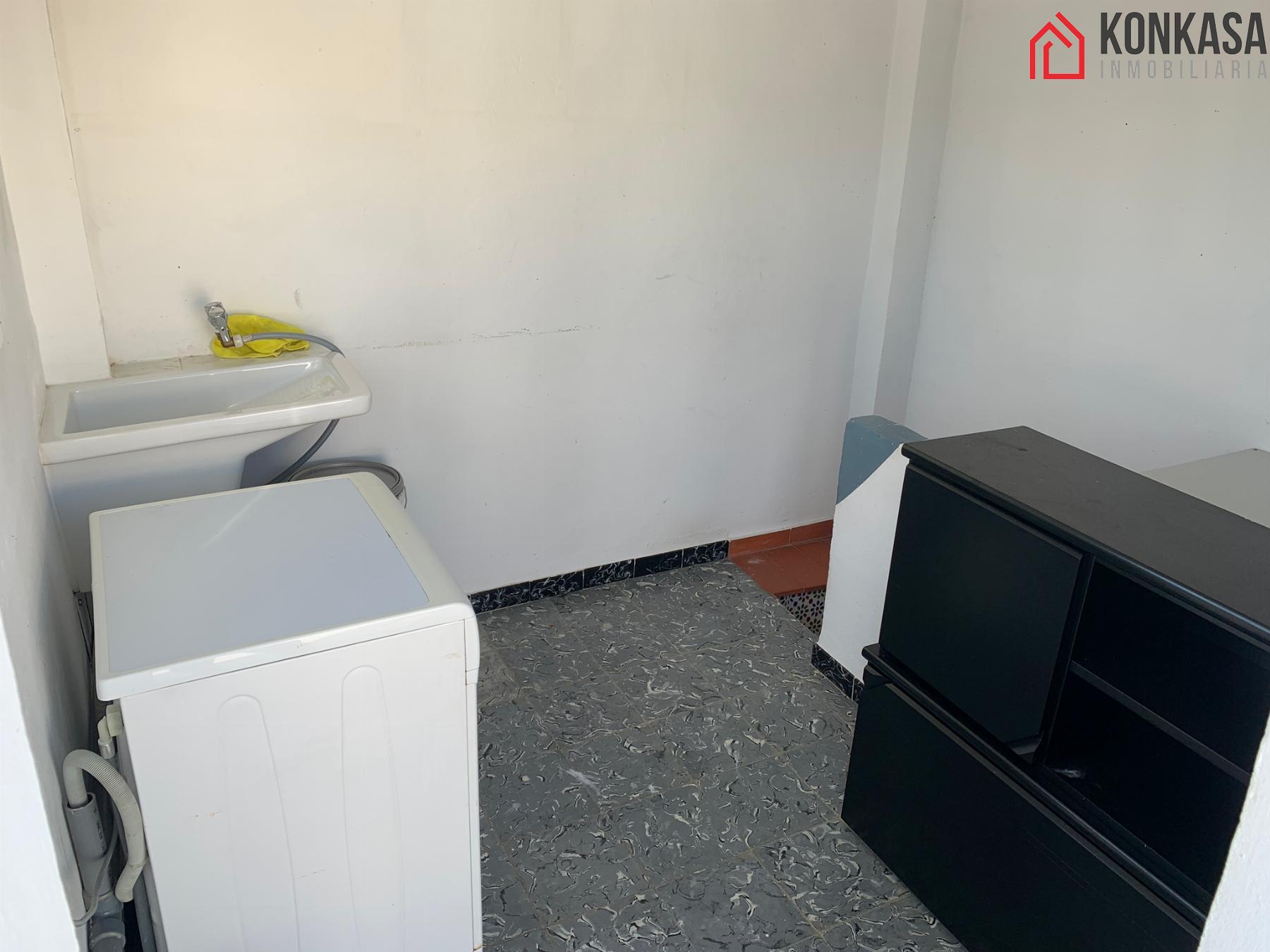 For sale of flat in Arcos de la Frontera
