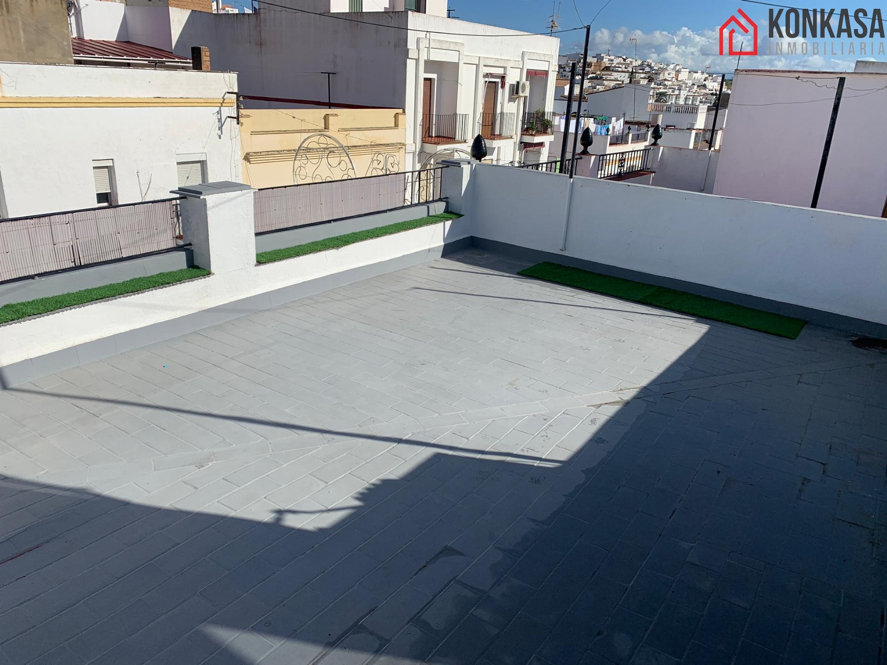 For sale of flat in Arcos de la Frontera