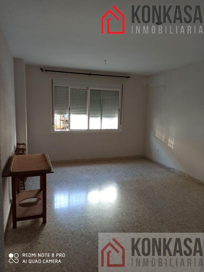 For sale of flat in Bornos