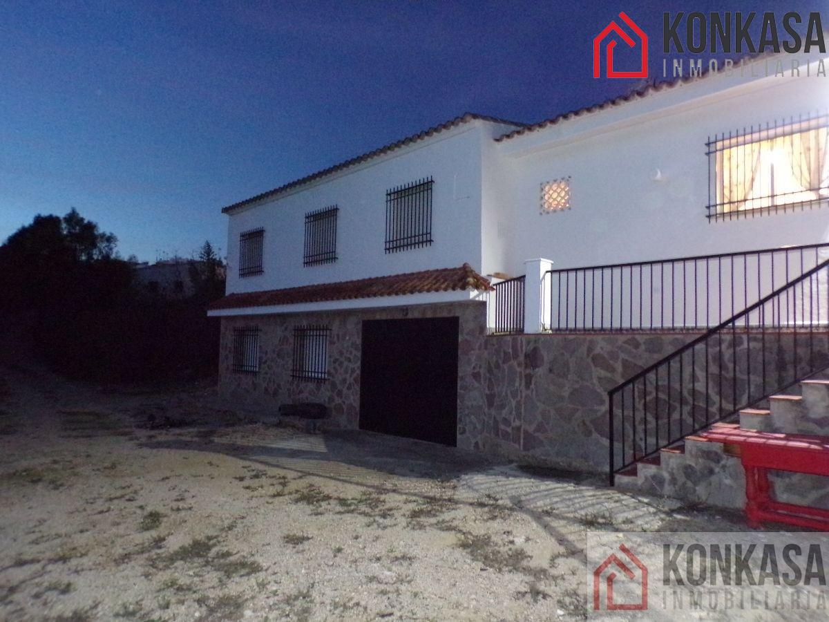 For sale of chalet in Bornos
