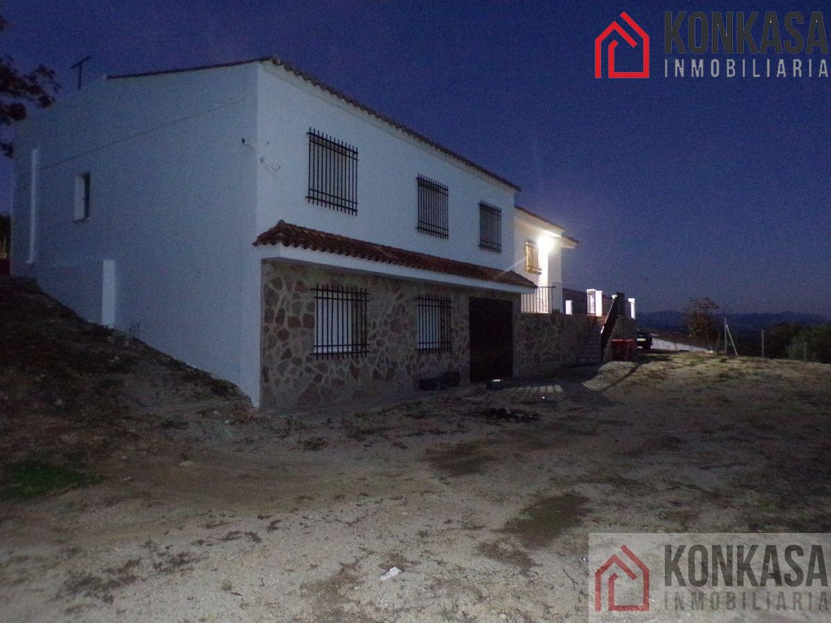 For sale of chalet in Bornos