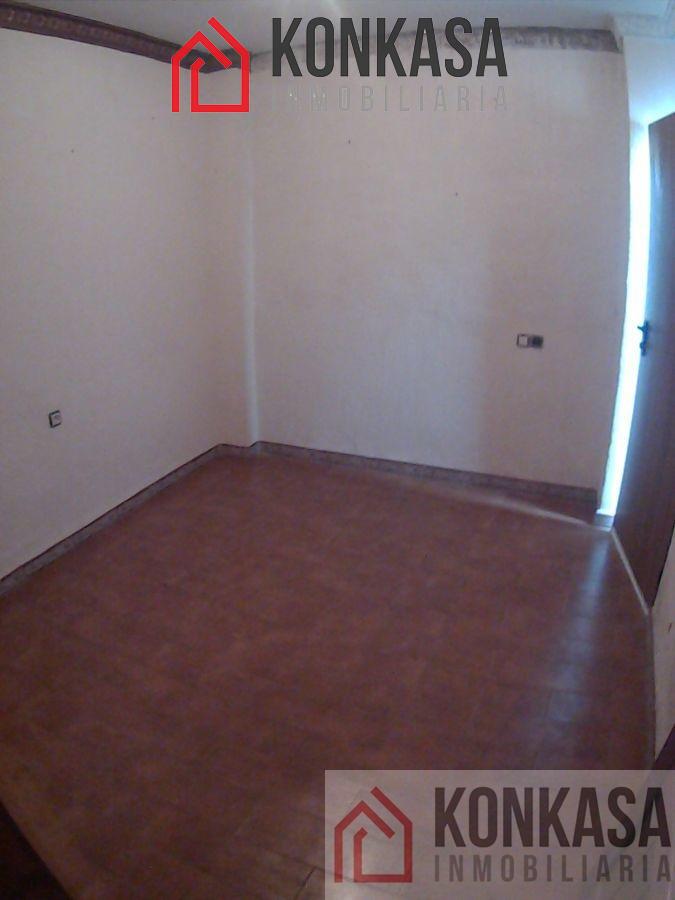 For sale of house in Jédula