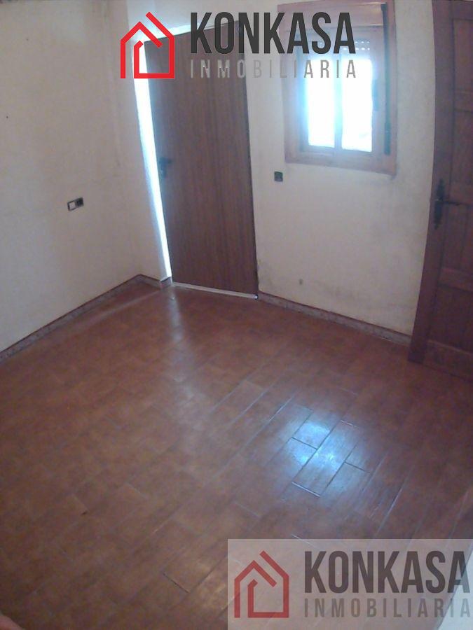 For sale of house in Jédula