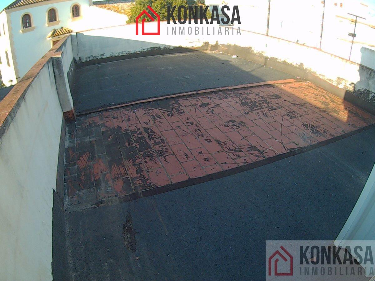 For sale of house in Jédula