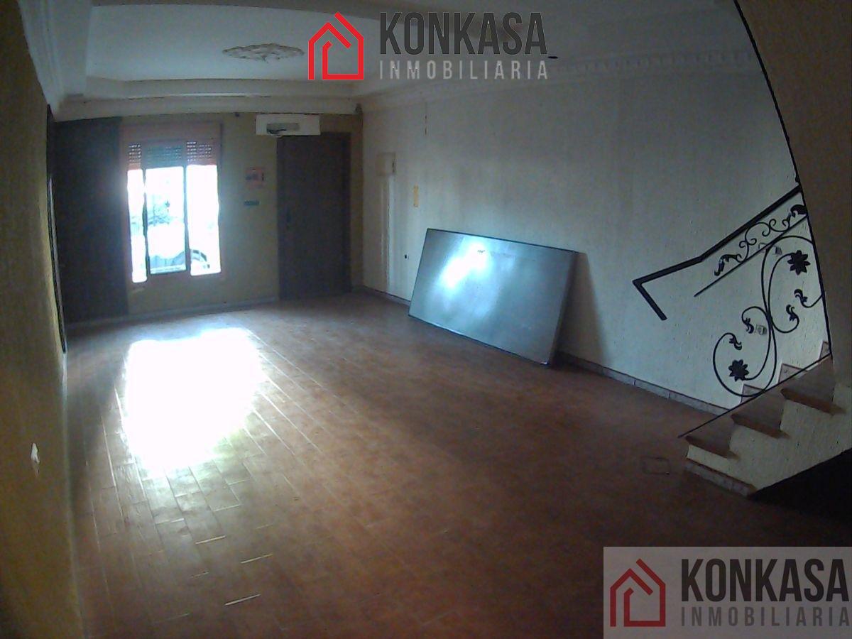 For sale of house in Jédula