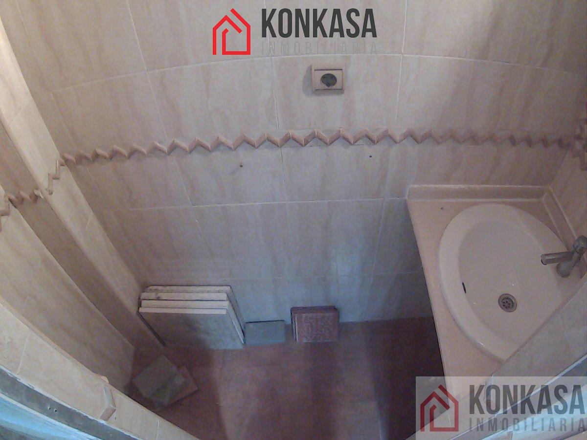 For sale of house in Jédula