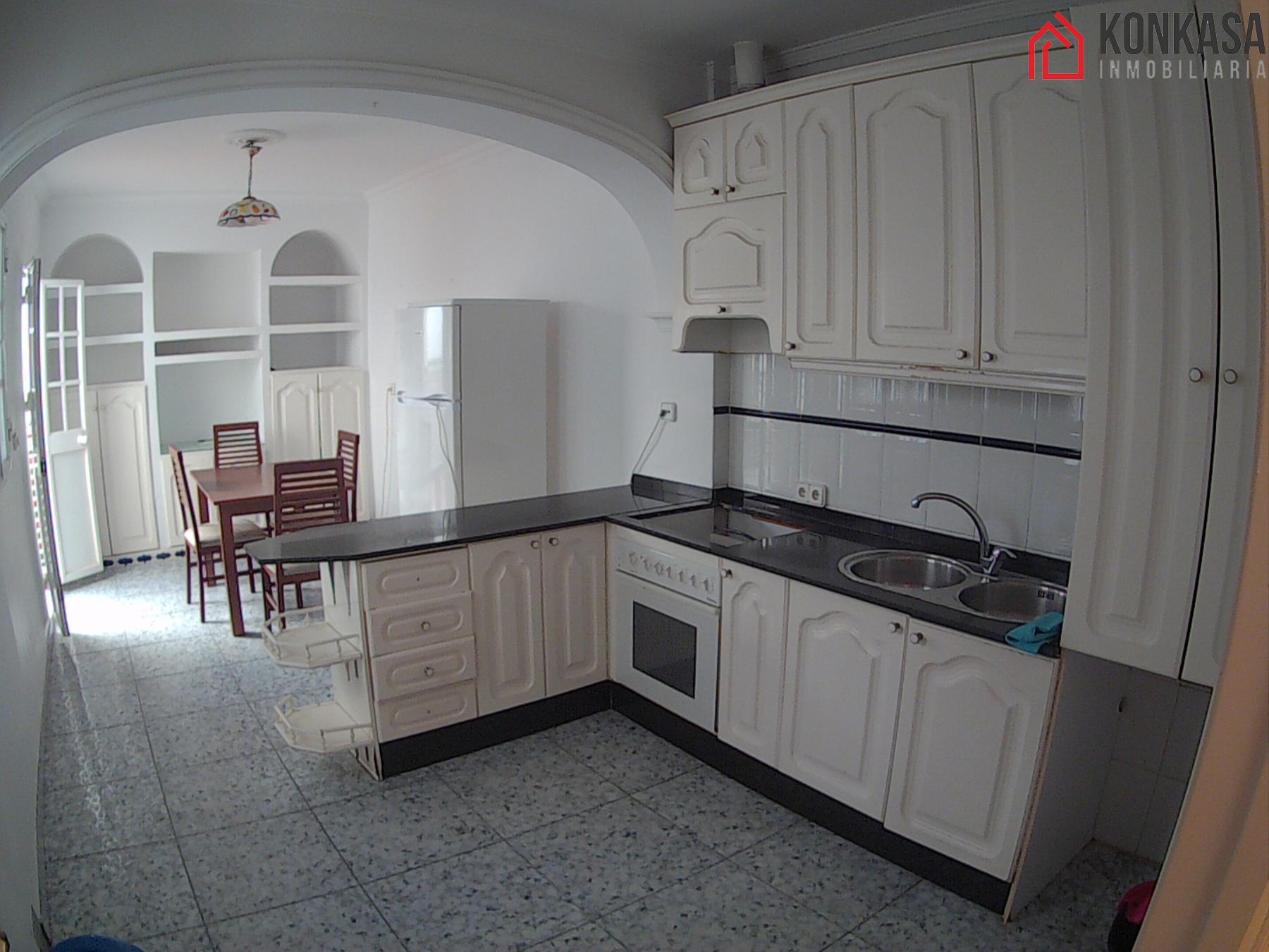 For sale of flat in Arcos de la Frontera