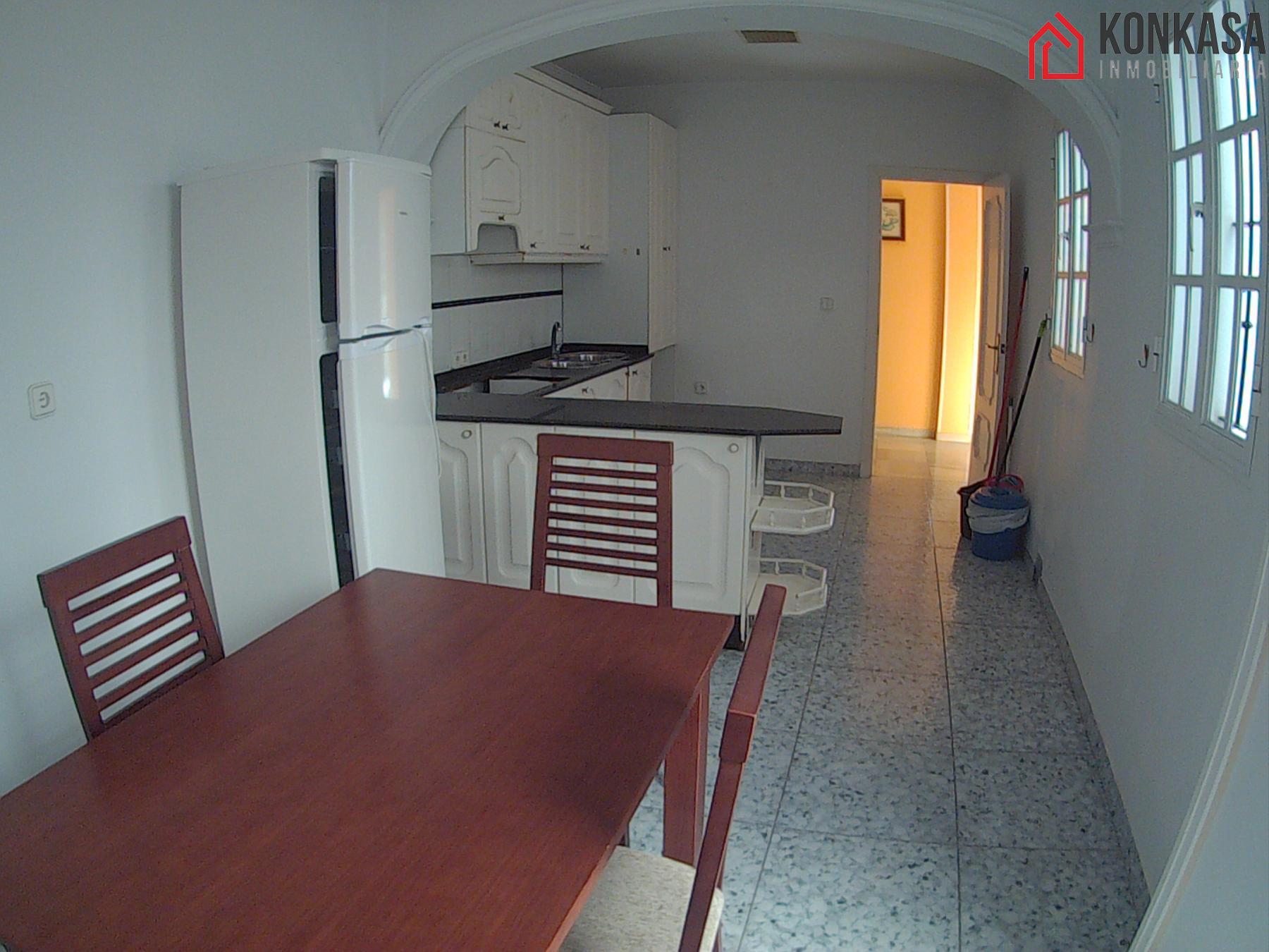For sale of flat in Arcos de la Frontera