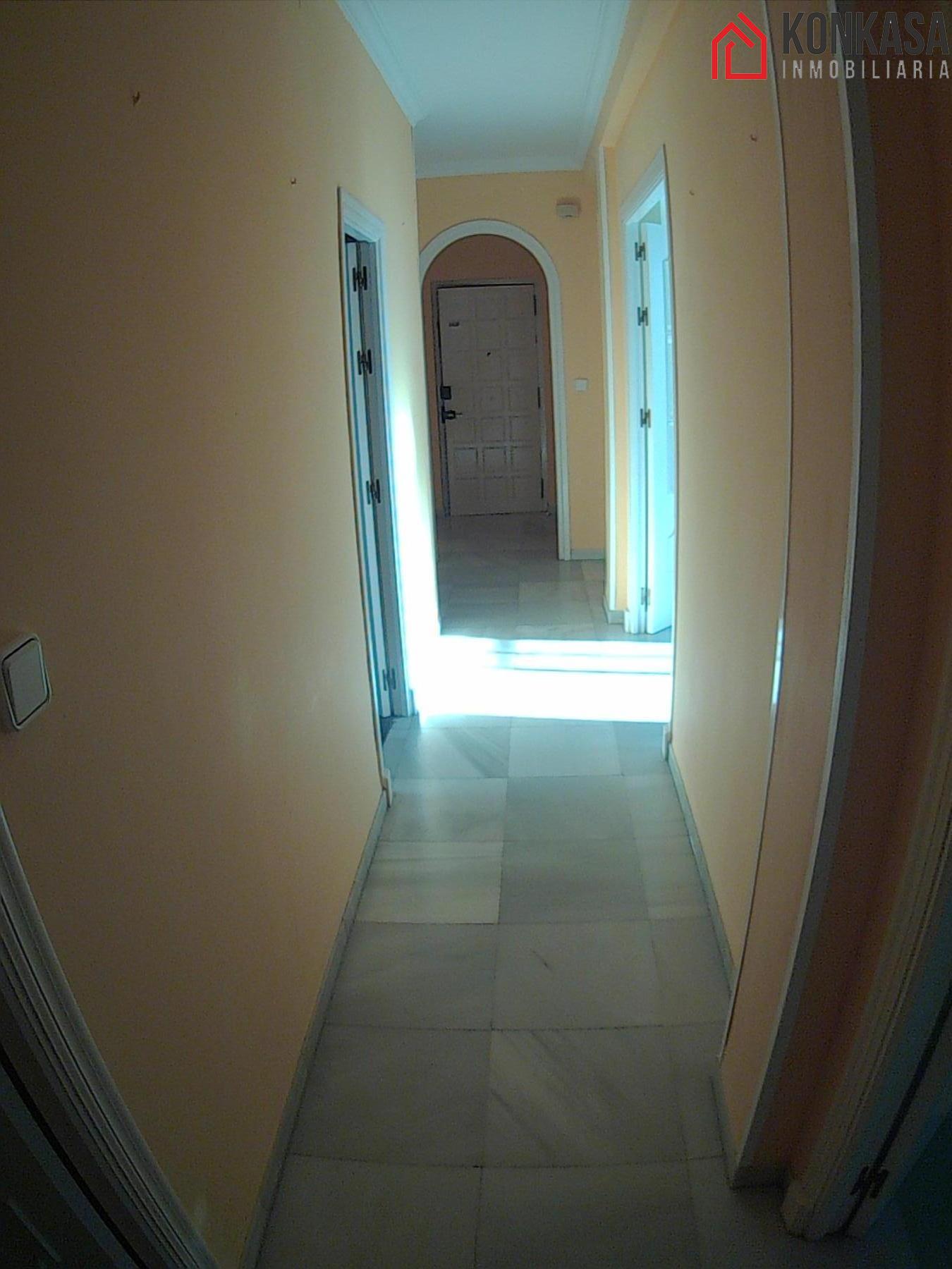 For sale of flat in Arcos de la Frontera