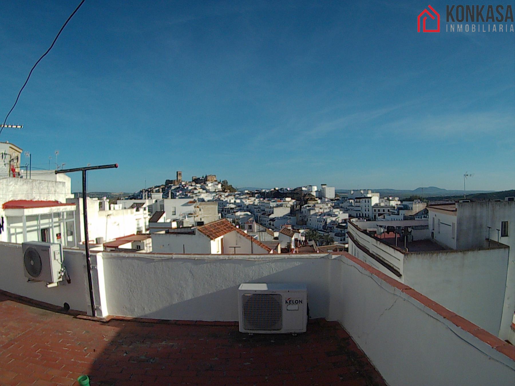 For sale of flat in Arcos de la Frontera