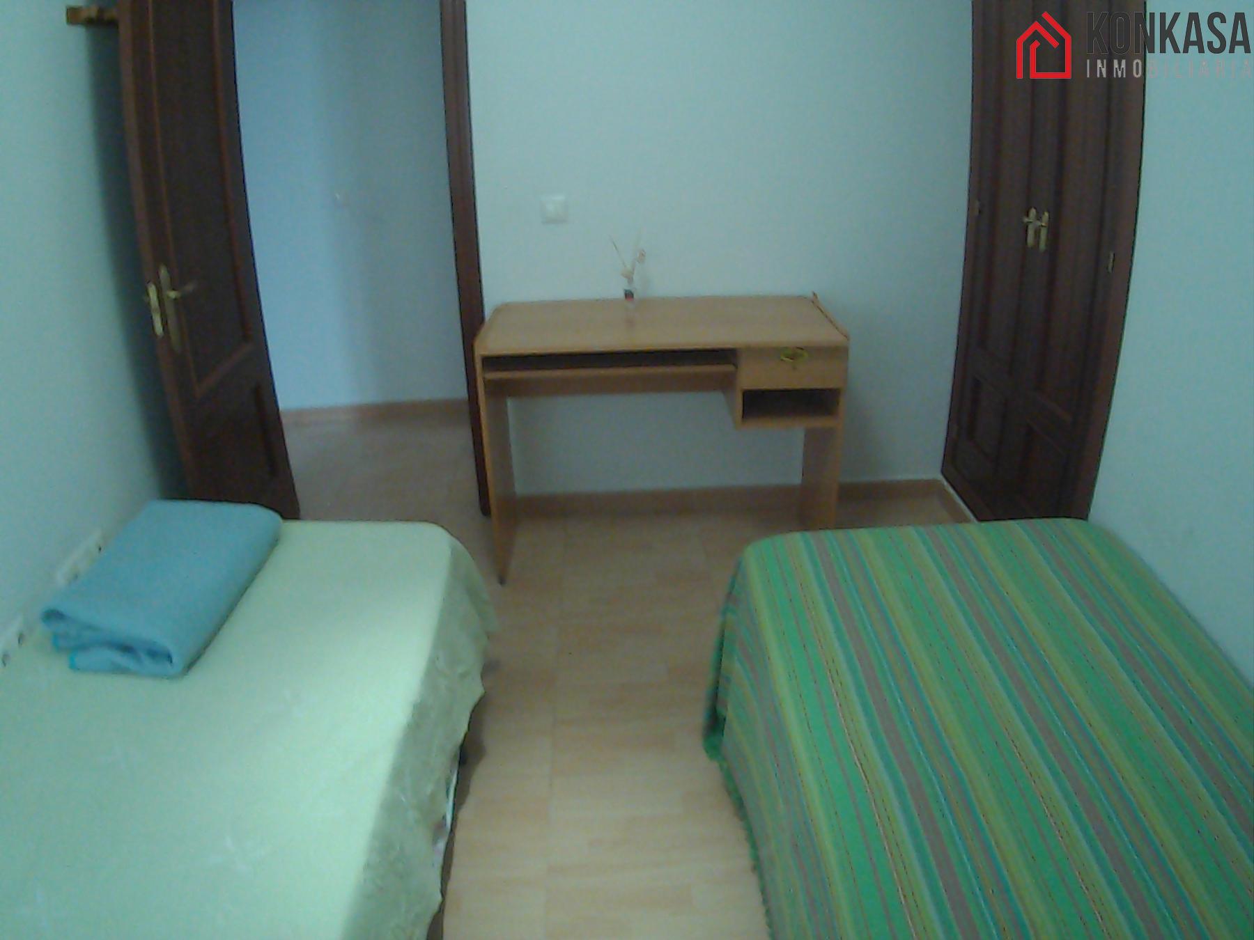 For sale of flat in Arcos de la Frontera