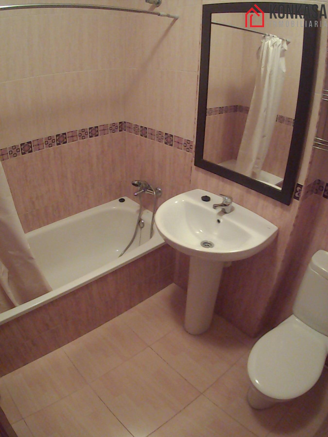 For sale of flat in Arcos de la Frontera
